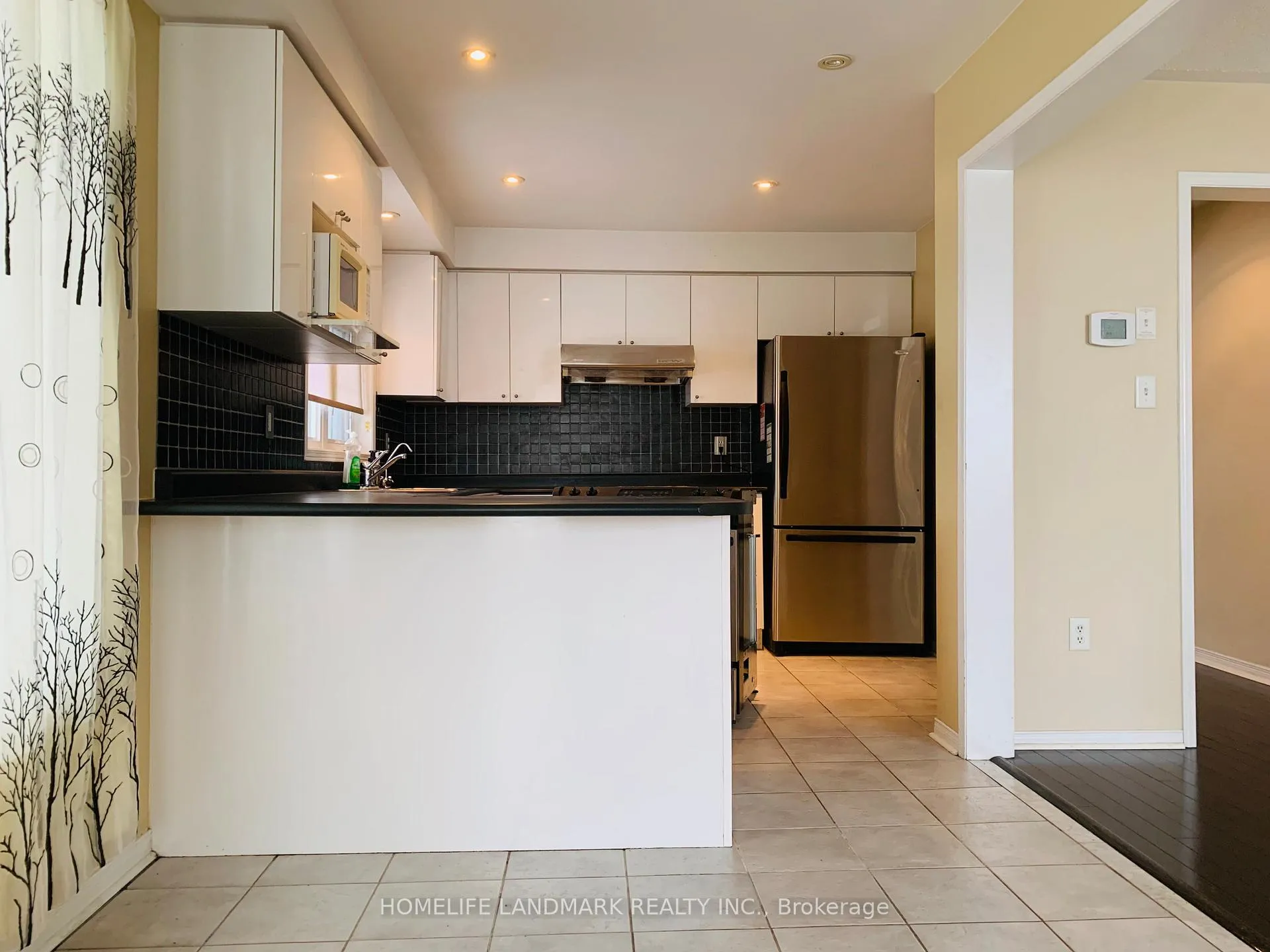 Photo 6 of 275 White's Hill Avenue, Markham, Cornell — HOMEH