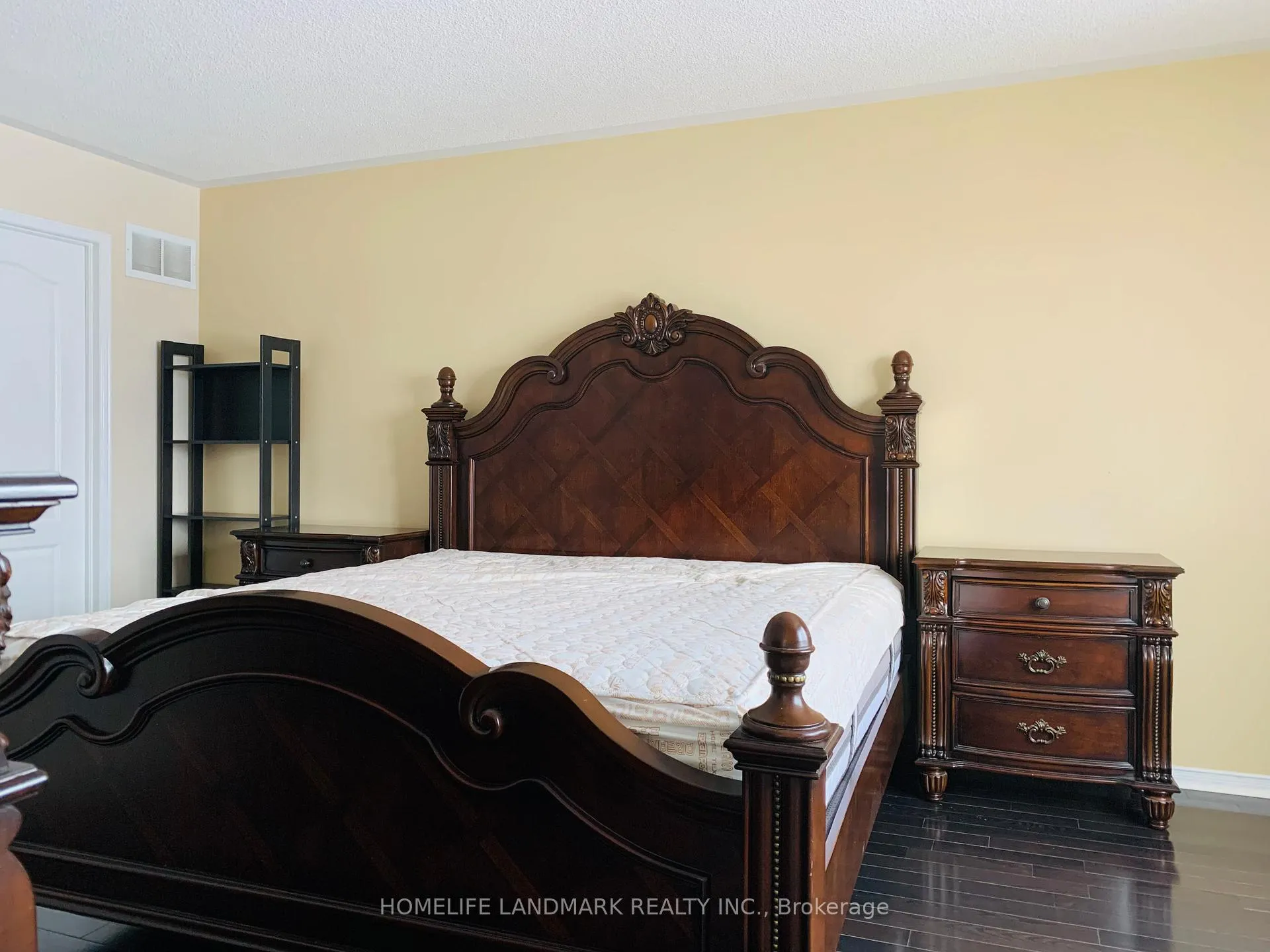 Photo 15 of 275 White's Hill Avenue, Markham, Cornell — HOMEH