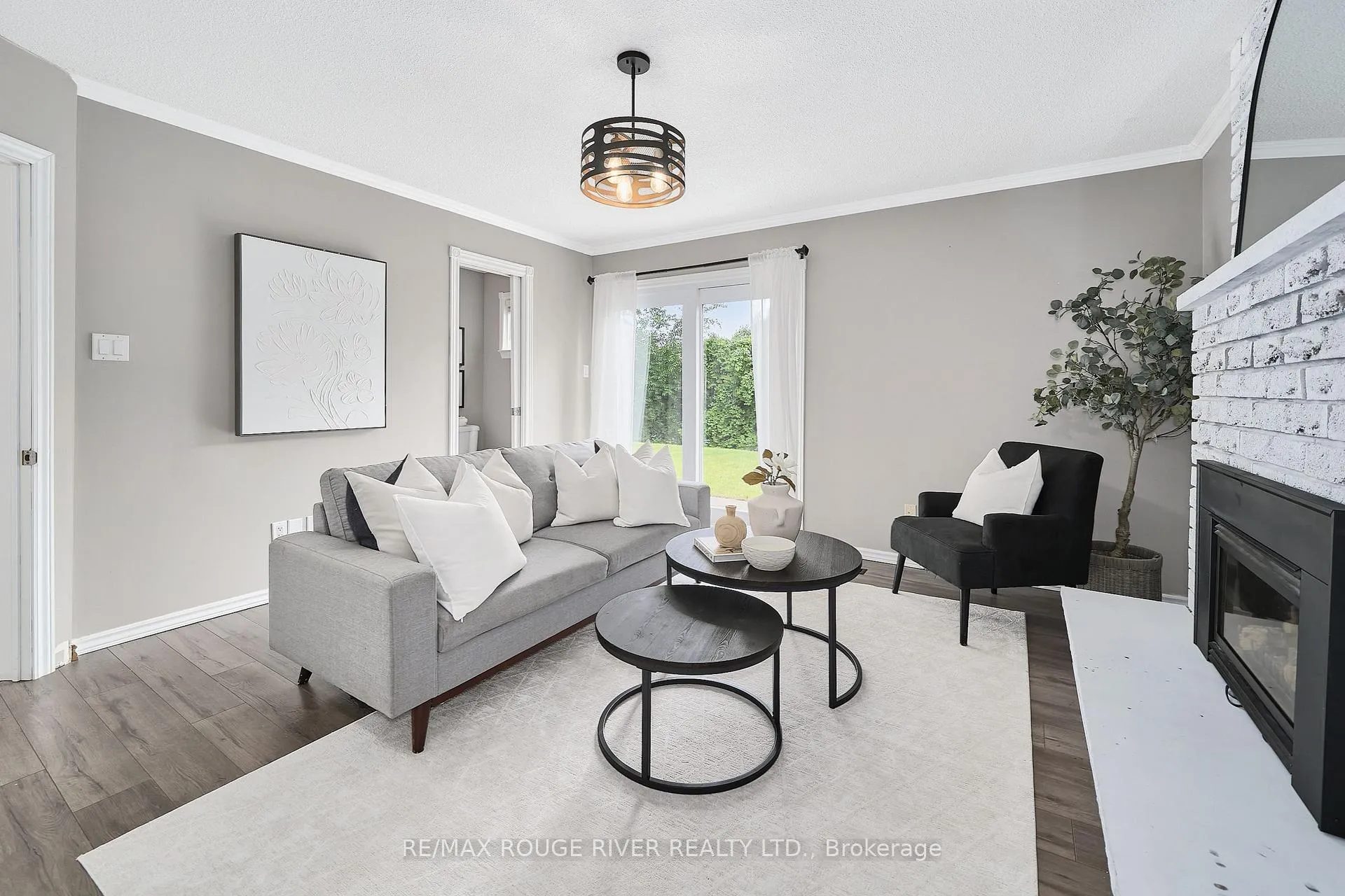 Photo 15 of 6 Ribblesdale Drive, Whitby, Pringle Creek — HOMEH