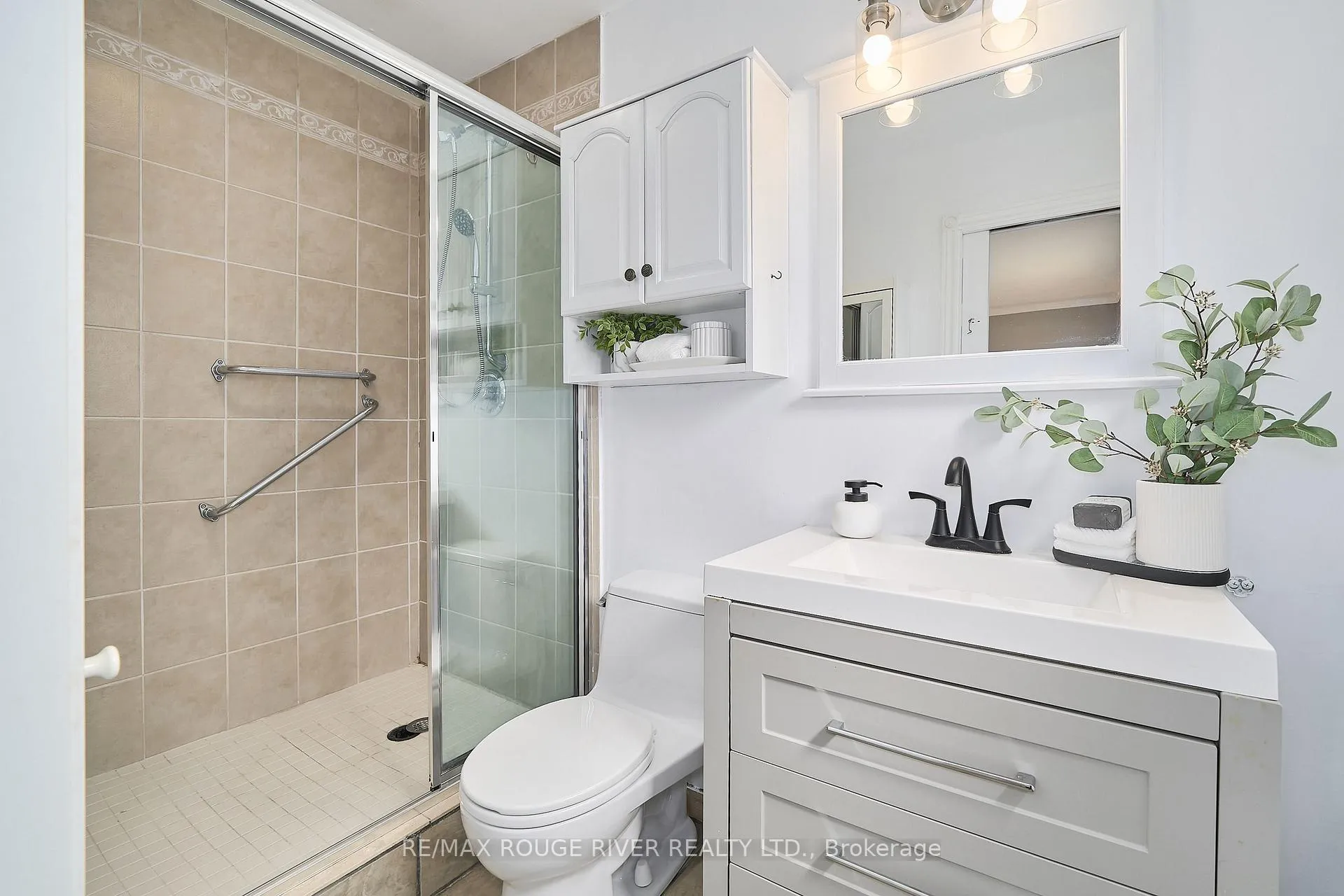 Photo 19 of 6 Ribblesdale Drive, Whitby, Pringle Creek — HOMEH