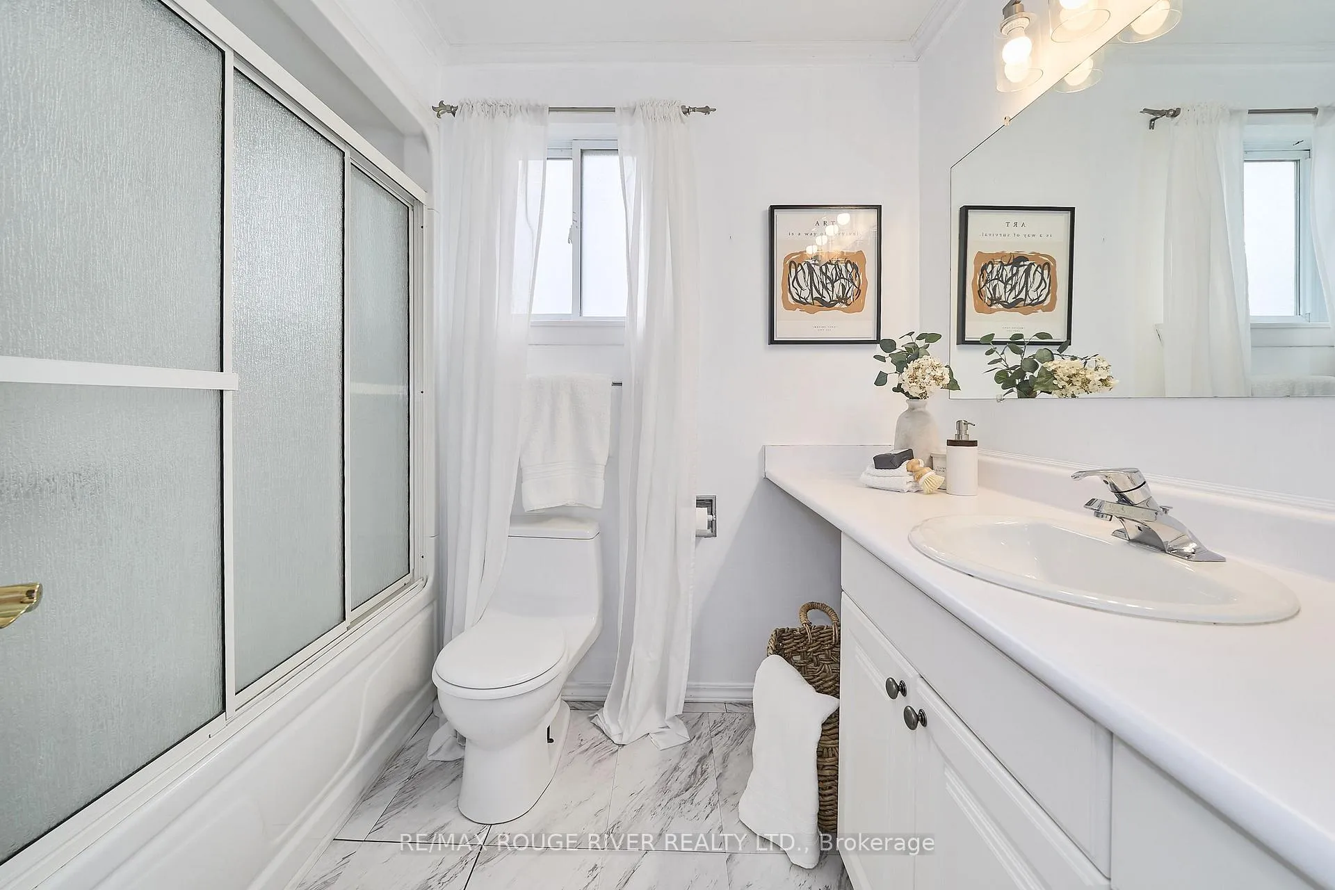 Photo 20 of 6 Ribblesdale Drive, Whitby, Pringle Creek — HOMEH