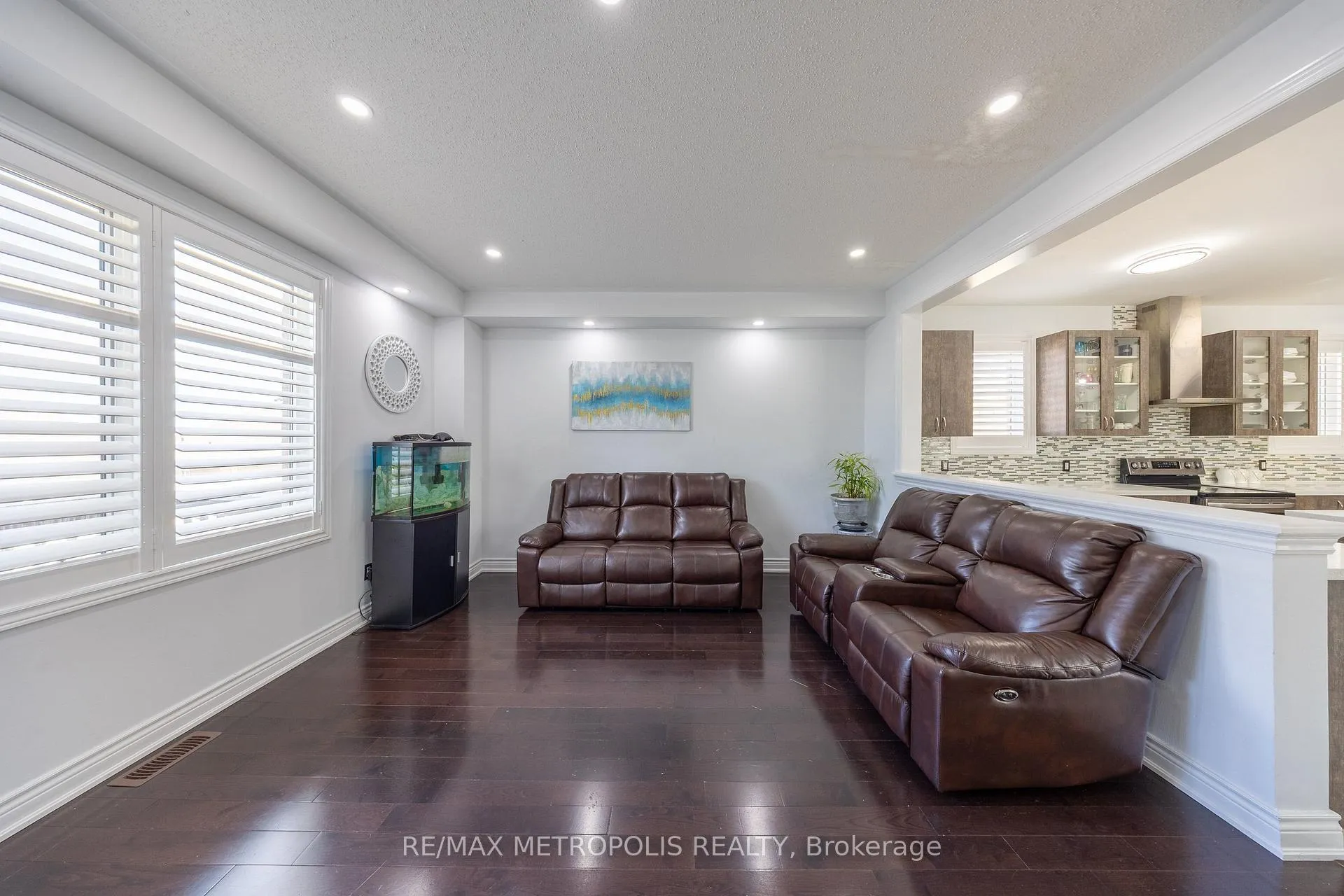 Photo 17 of 36 Michaelis Street, New Tecumseth, Rural New Tecumseth — HOMEH