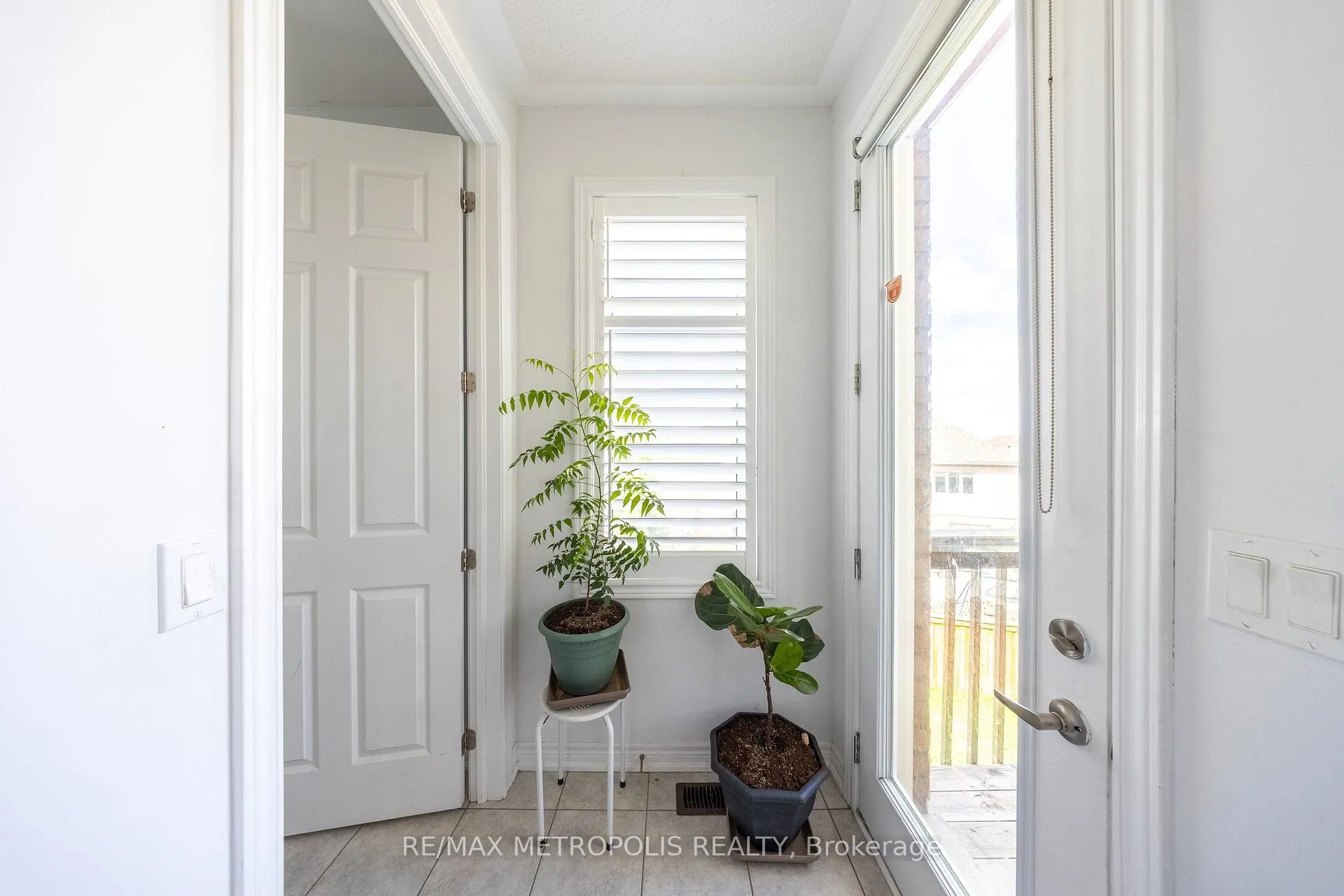 Photo 20 of 36 Michaelis Street, New Tecumseth, Rural New Tecumseth — HOMEH