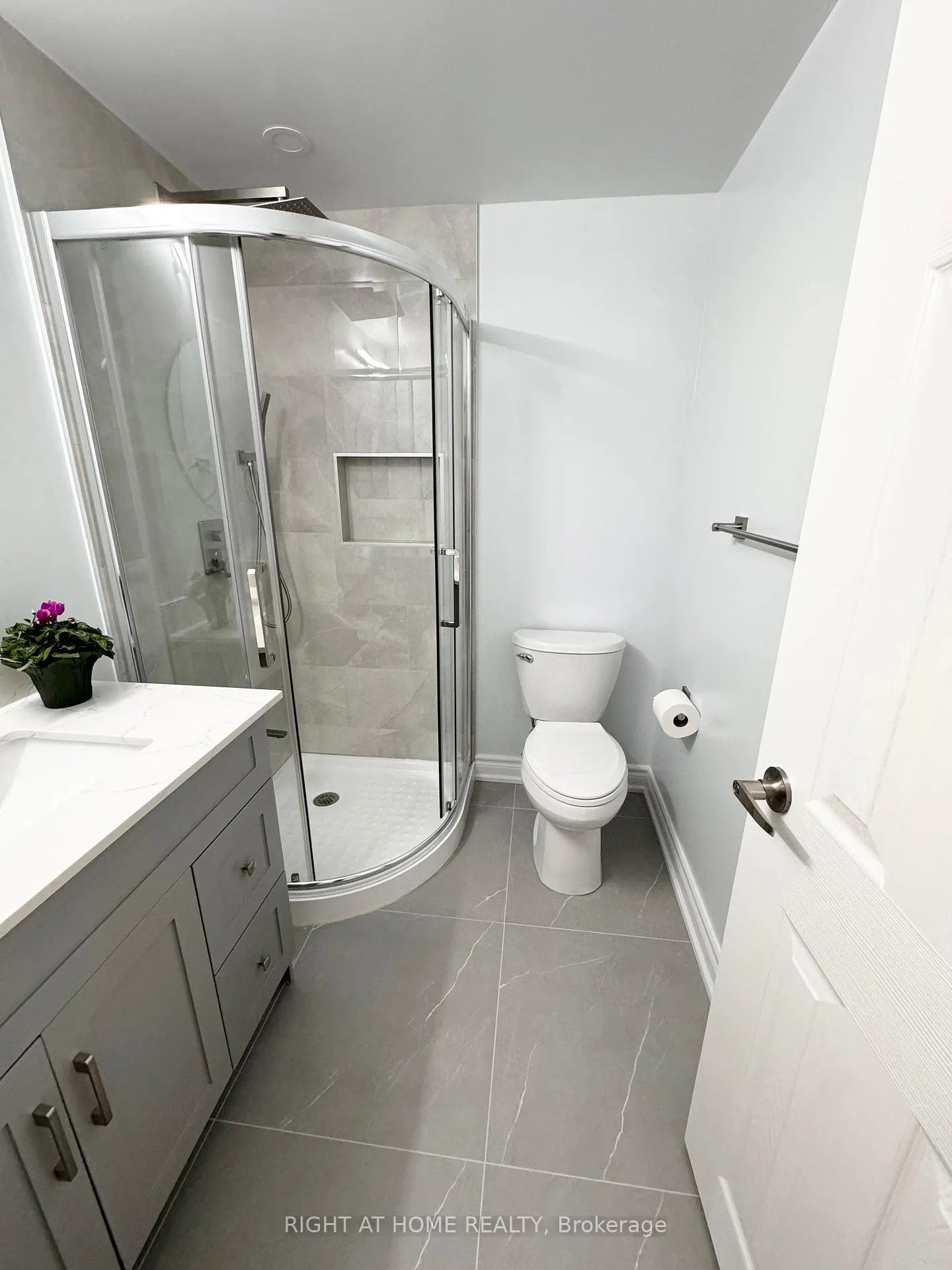 Photo 7 of Unit Basmt, 279 Stonebridge Drive, Markham, Berczy — HOMEH