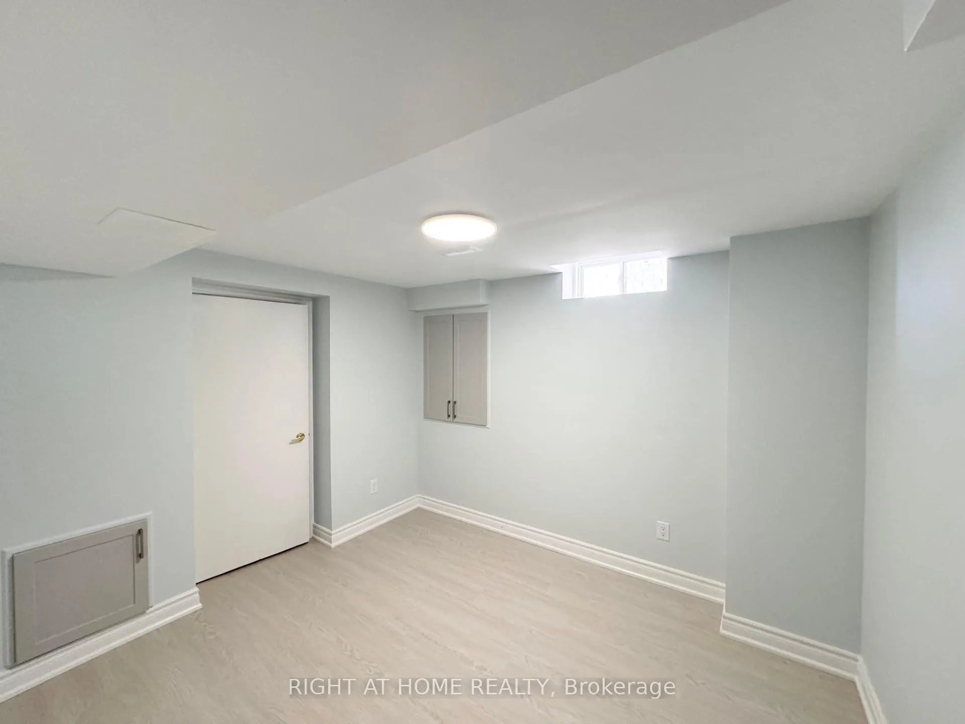 Photo 8 of Unit Basmt, 279 Stonebridge Drive, Markham, Berczy — HOMEH
