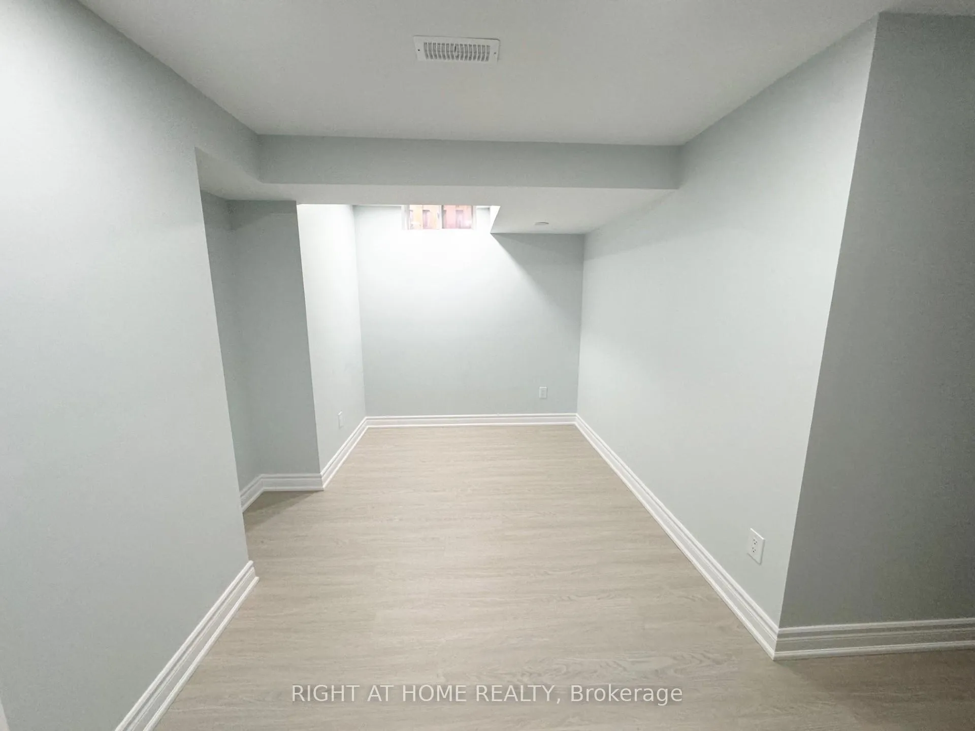 Photo 11 of Unit Basmt, 279 Stonebridge Drive, Markham, Berczy — HOMEH