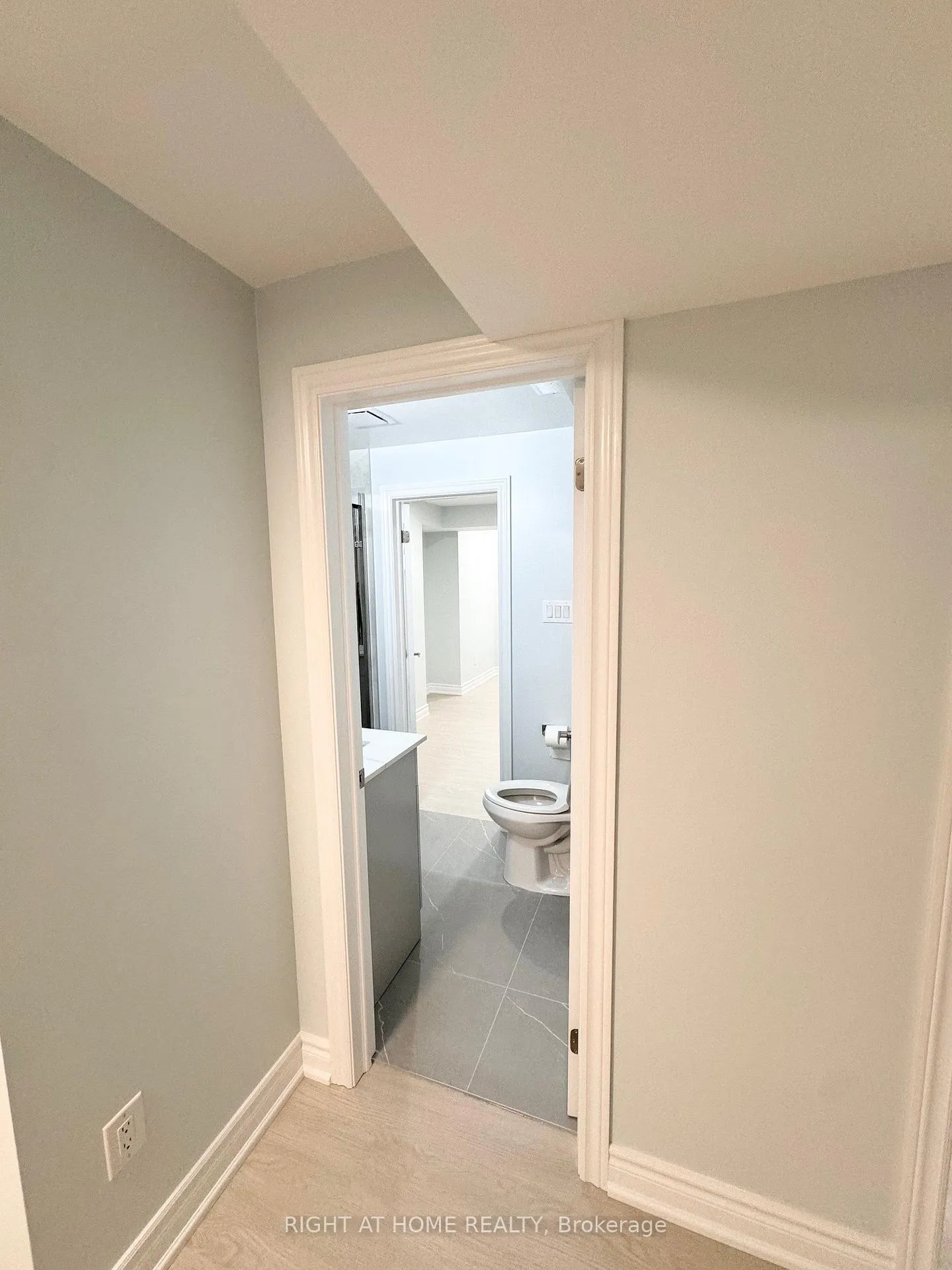 Photo 14 of Unit Basmt, 279 Stonebridge Drive, Markham, Berczy — HOMEH