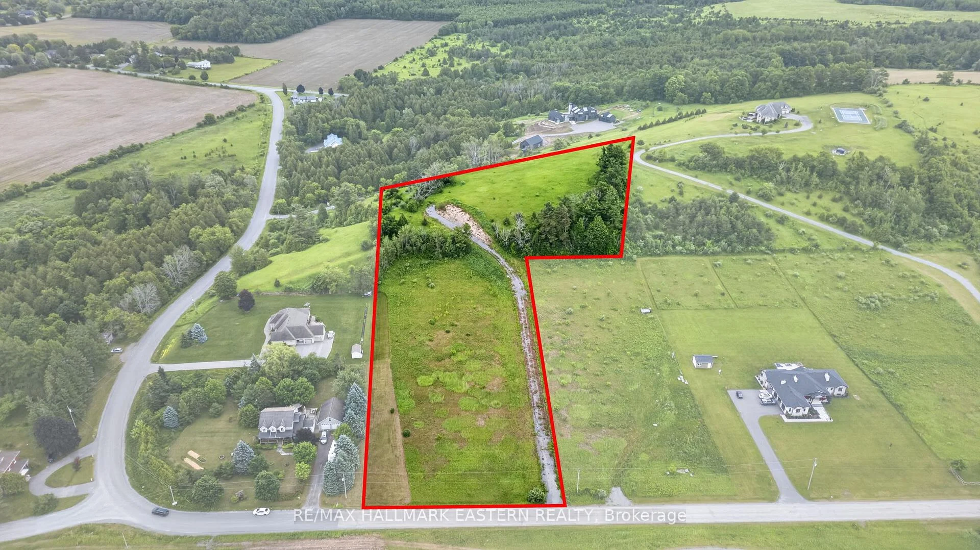 Photo 5 of 9179 Racetrack Road, Hamilton Township, Rural Hamilton — HOMEH