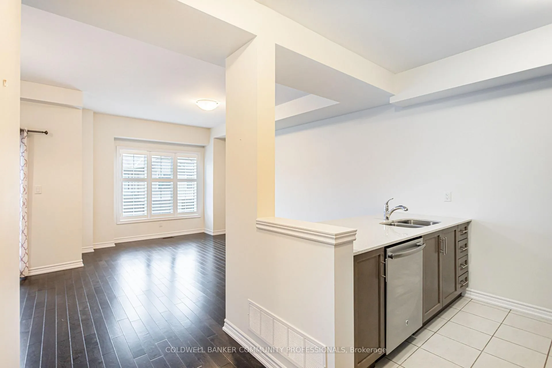Photo 10 of Unit 30, 377 Glancaster Road, Hamilton, Ancaster — HOMEH