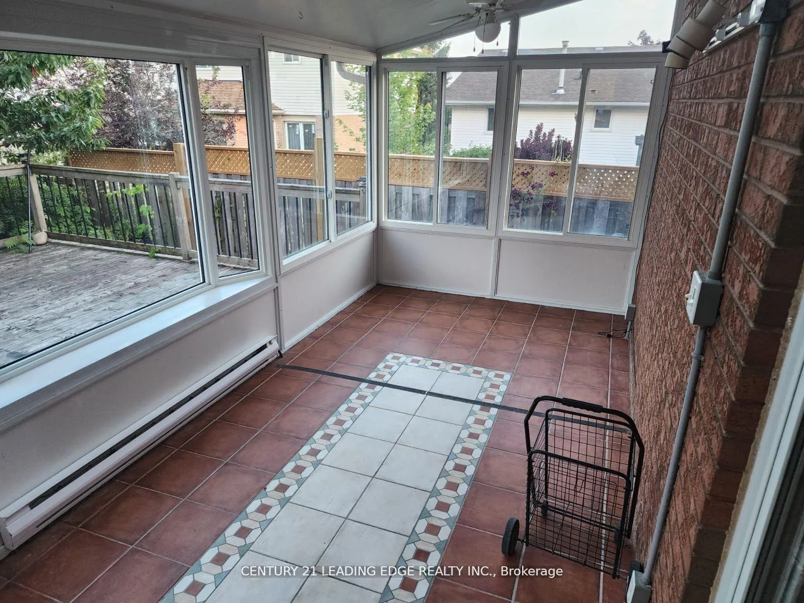 Photo 18 of 11 Westlawn Drive, Hamilton, Kennedy — HOMEH