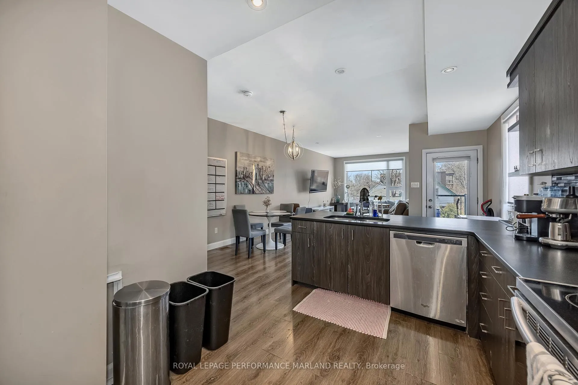 Photo 5 of 99A Concord Street N, Ottawa, Ottawa East — HOMEH