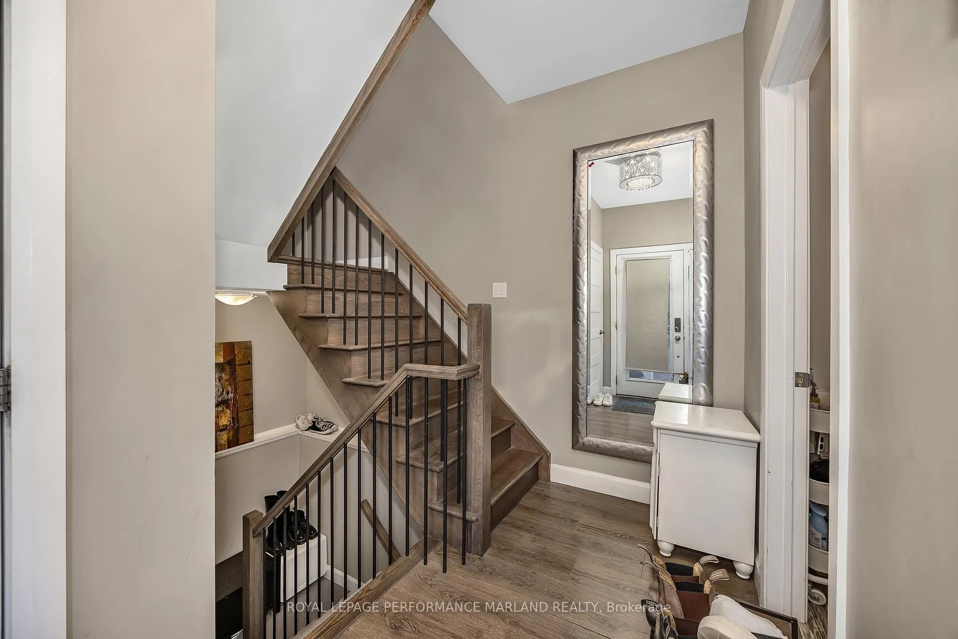 Photo 10 of 99A Concord Street N, Ottawa, Ottawa East — HOMEH