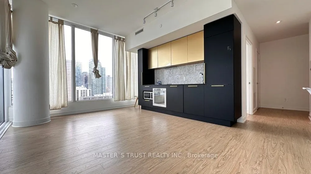Photo 7 of Unit 2303, 85 Wood Street, Toronto, Church-Yonge Corridor — HOMEH