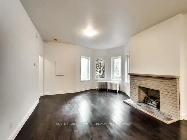Photo 5 of 34 Hewitt--Main Floor Avenue, Toronto, High Park-Swansea — HOMEH