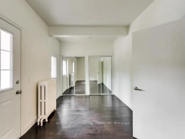 Photo 16 of 34 Hewitt--Main Floor Avenue, Toronto, High Park-Swansea — HOMEH
