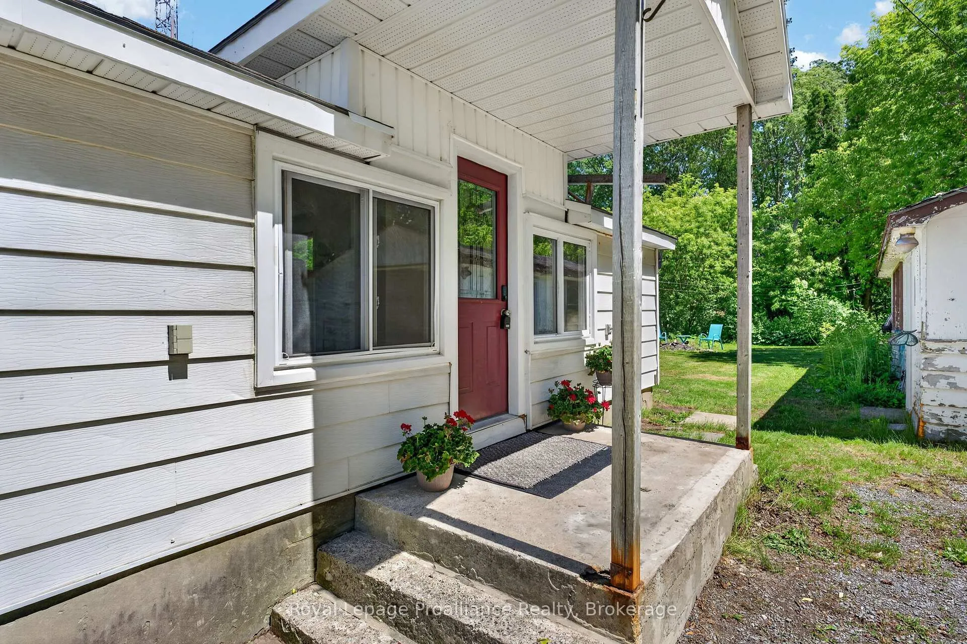 Photo 3 of 6090 Old Hwy 2, Tyendinaga, Tyendinaga Township — HOMEH