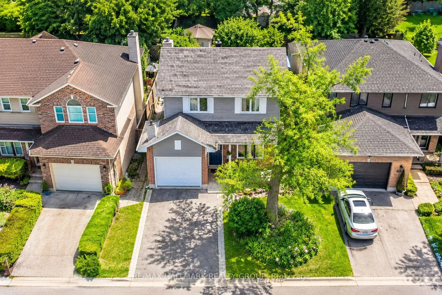 Photo 1 of 29 Carbery Drive, Ottawa, Stittsville (Central) — HOMEH