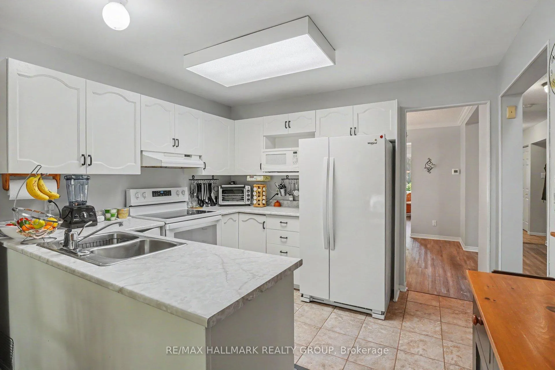Photo 10 of 29 Carbery Drive, Ottawa, Stittsville (Central) — HOMEH