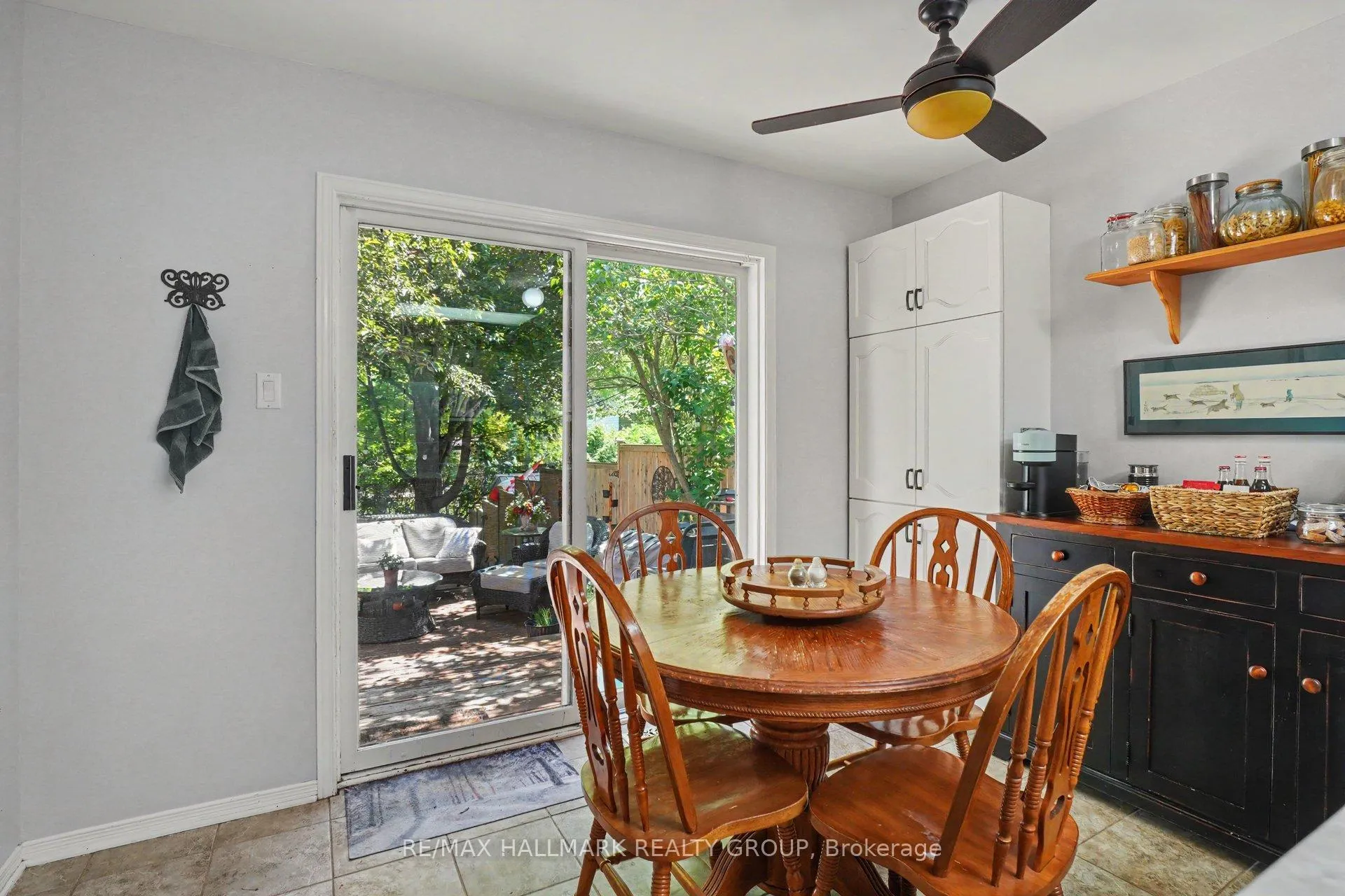 Photo 12 of 29 Carbery Drive, Ottawa, Stittsville (Central) — HOMEH