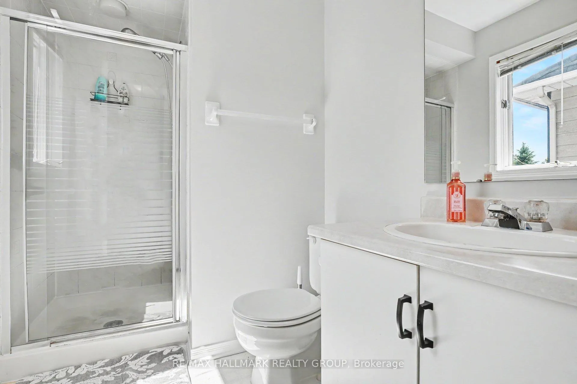 Photo 20 of 29 Carbery Drive, Ottawa, Stittsville (Central) — HOMEH
