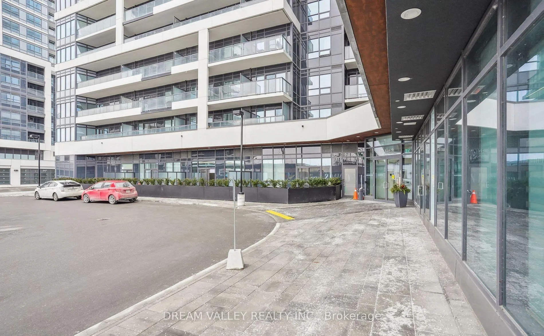 Photo 2 of Unit 1614, 1480 Bayly Street, Pickering, Bay Ridges — HOMEH