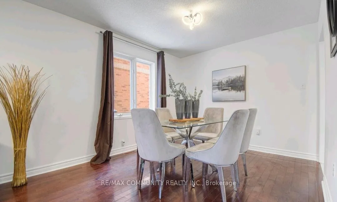 Photo 5 of 96 Mosley Crescent, Brampton, Fletcher's West — HOMEH