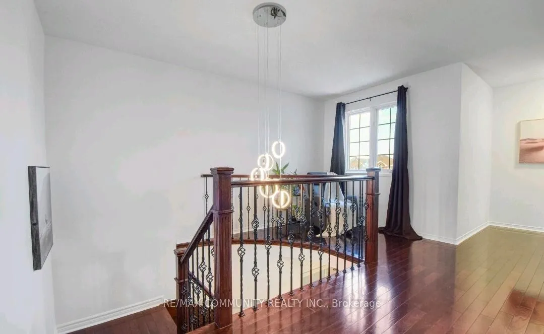 Photo 9 of 96 Mosley Crescent, Brampton, Fletcher's West — HOMEH