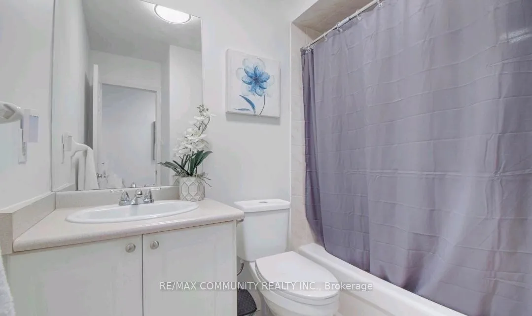 Photo 13 of 96 Mosley Crescent, Brampton, Fletcher's West — HOMEH