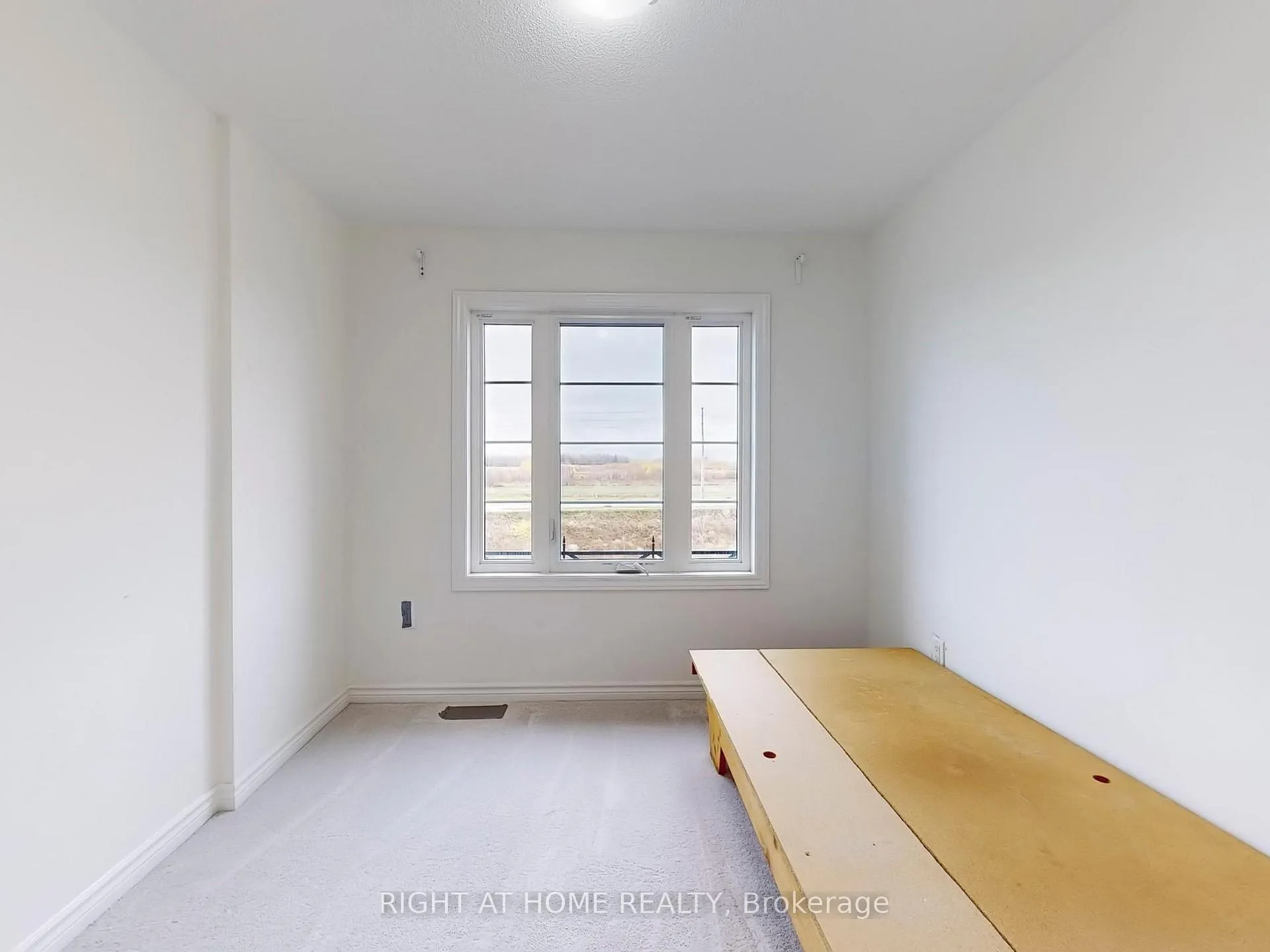 Photo 25 of 17 Louise Crescent, Whitby, Rural Whitby — HOMEH