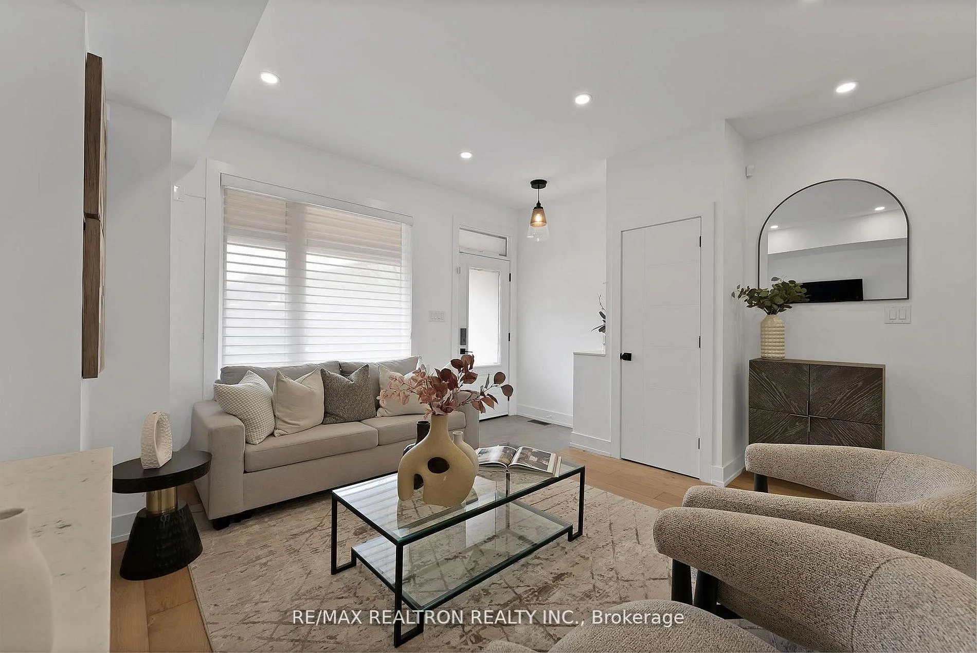 Photo 5 of 277 Boston Avenue, Toronto, South Riverdale — HOMEH