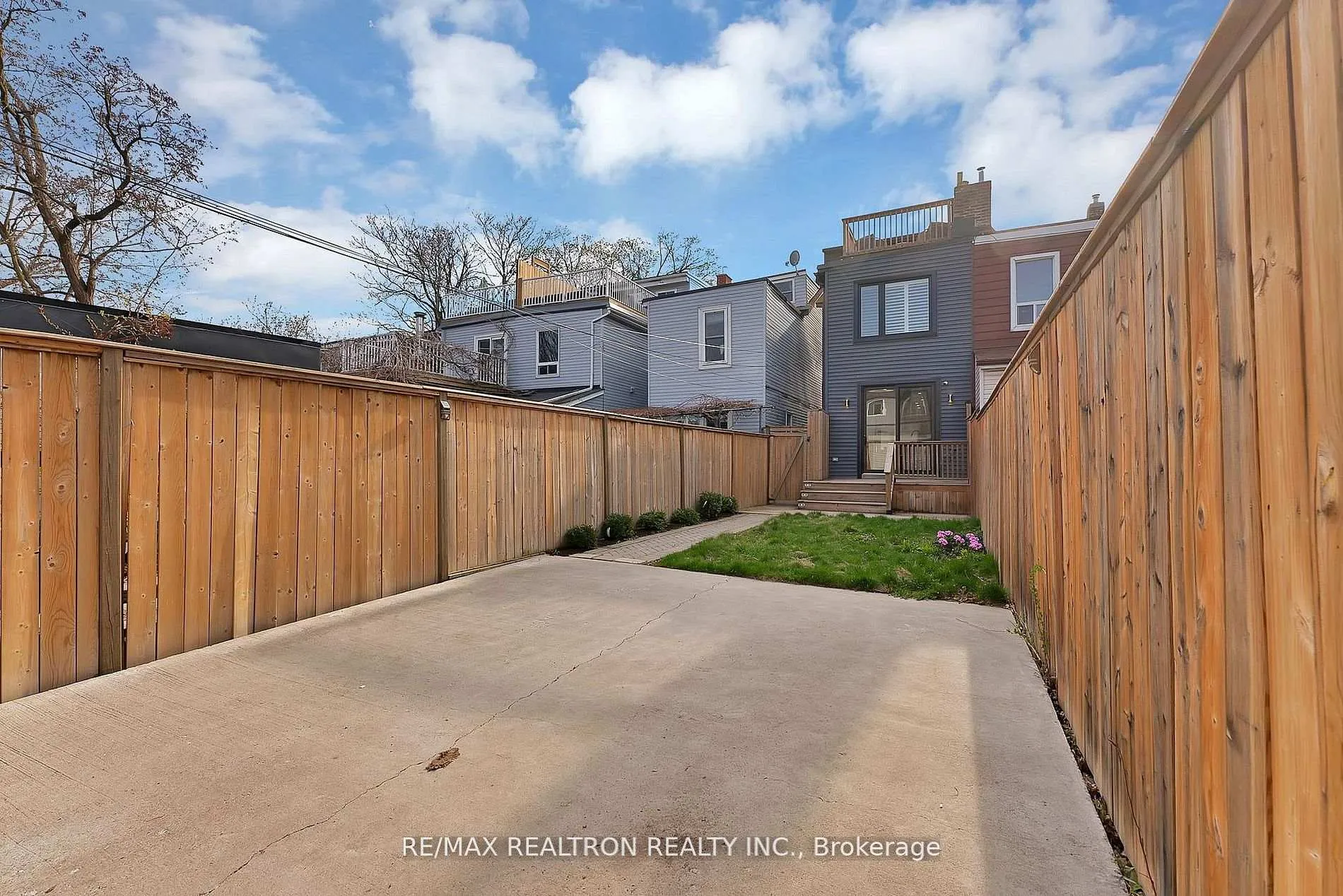 Photo 34 of 277 Boston Avenue, Toronto, South Riverdale — HOMEH
