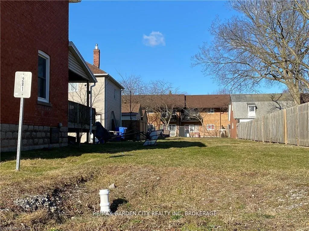 Photo 3 of 281 Niagara Street, Welland, Prince Charles — HOMEH