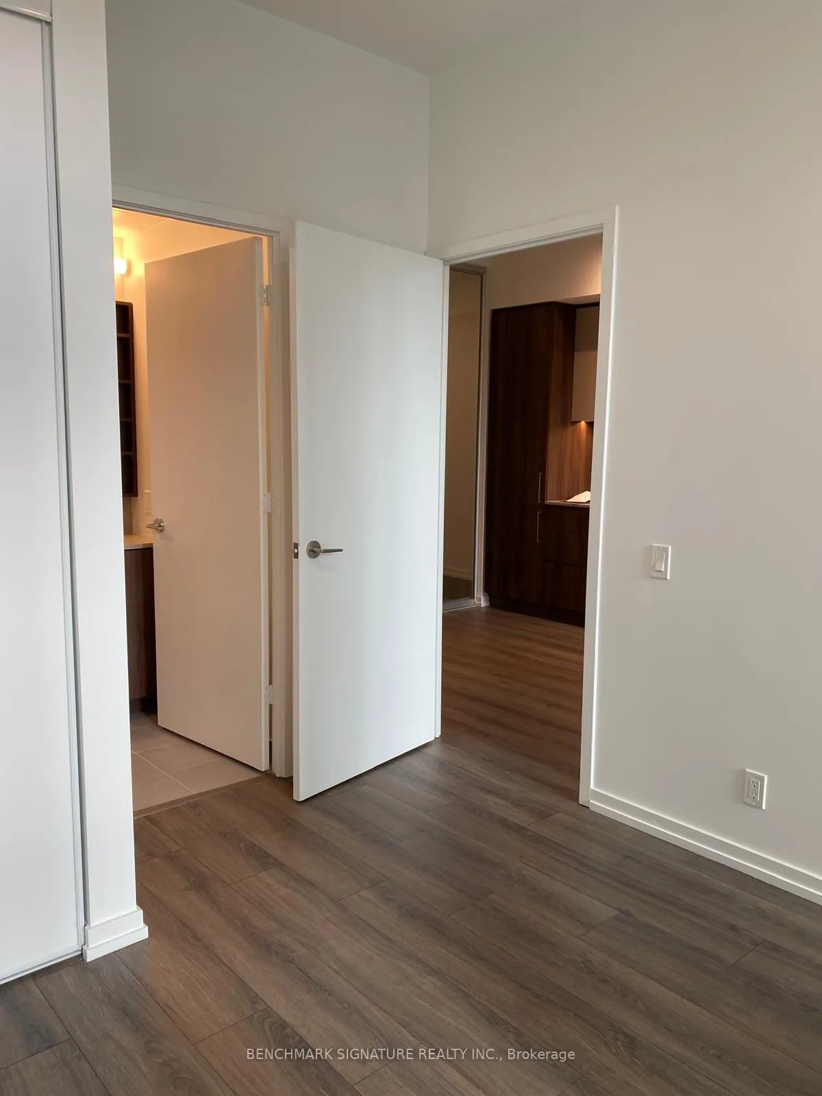 Photo 12 of Unit 302, 7890 Jane Street, Vaughan, Vaughan Corporate Centre — HOMEH