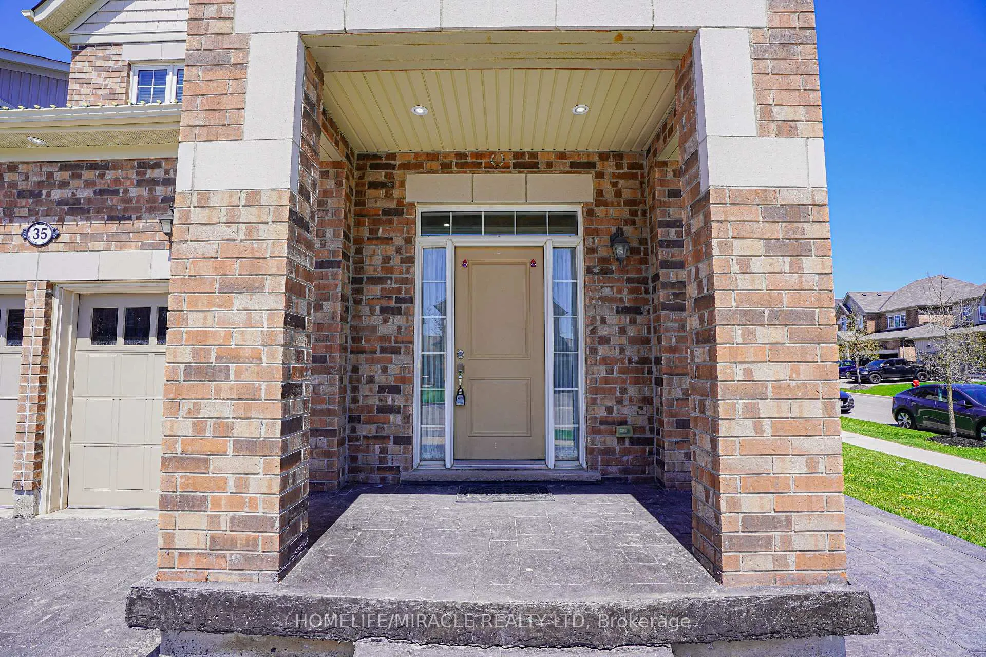 Photo 5 of 35 Drew Brown Boulevard, Orangeville — HOMEH