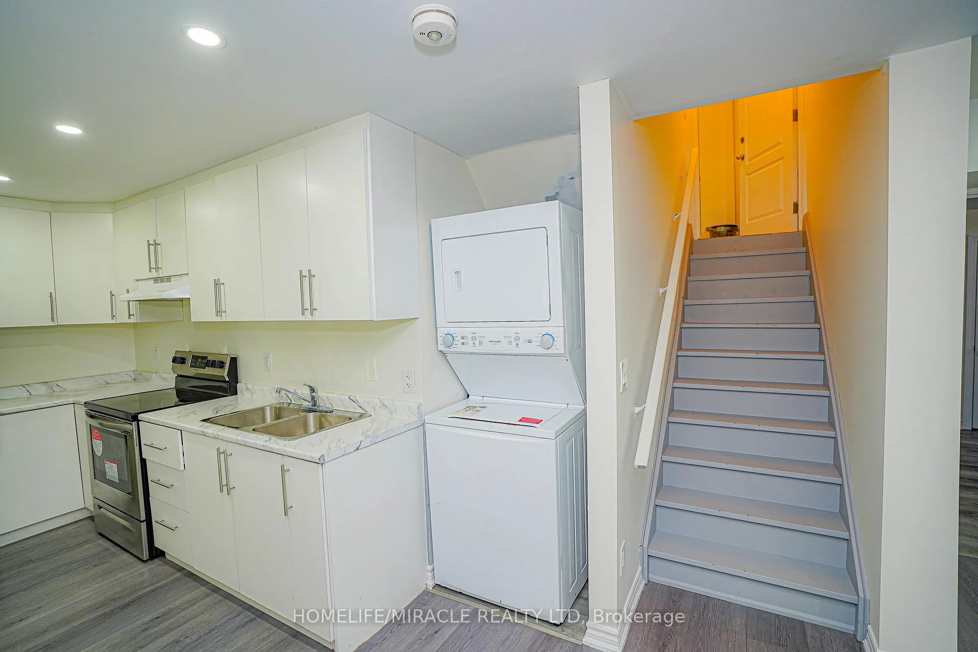Photo 33 of 35 Drew Brown Boulevard, Orangeville — HOMEH