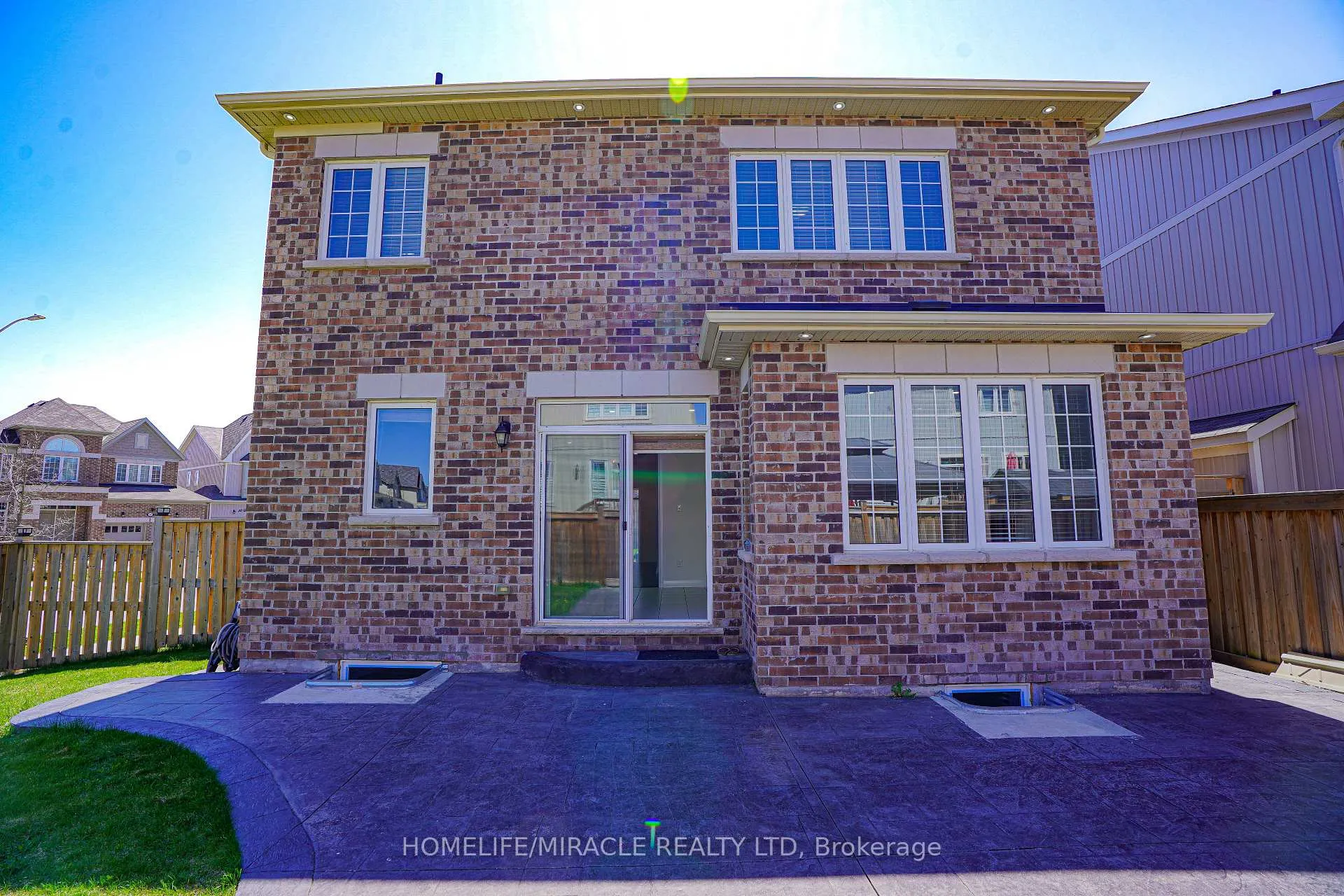 Photo 39 of 35 Drew Brown Boulevard, Orangeville — HOMEH