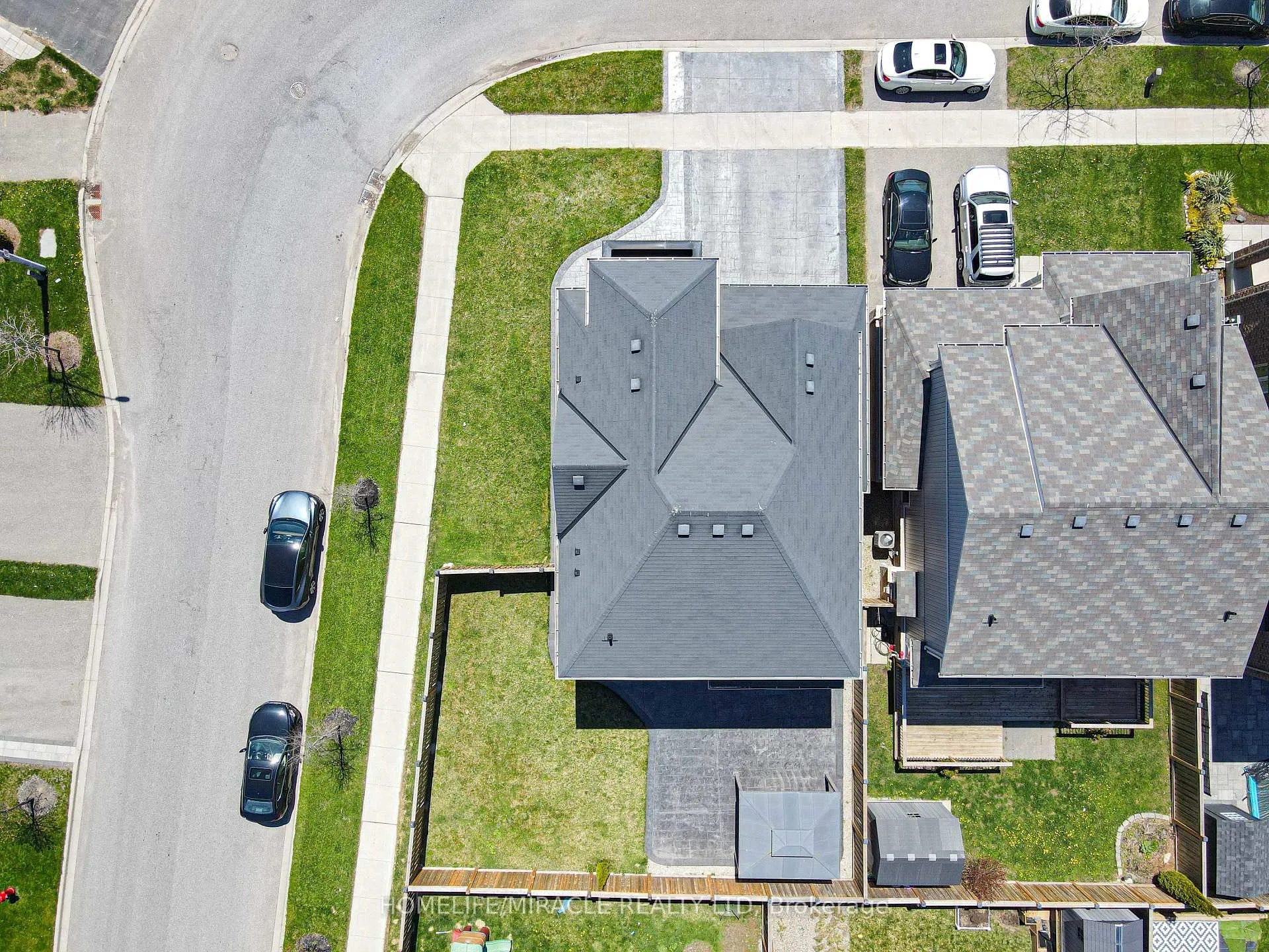 Photo 44 of 35 Drew Brown Boulevard, Orangeville — HOMEH