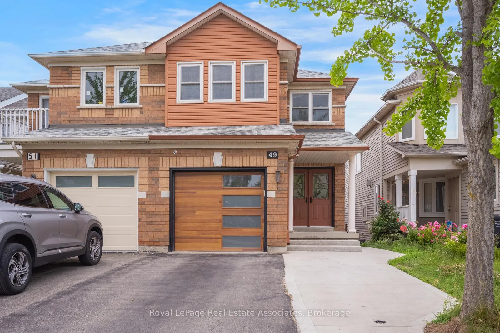 Photo 1 of 49 Tiller Trail, Brampton, Fletcher's Creek Village — HOMEH