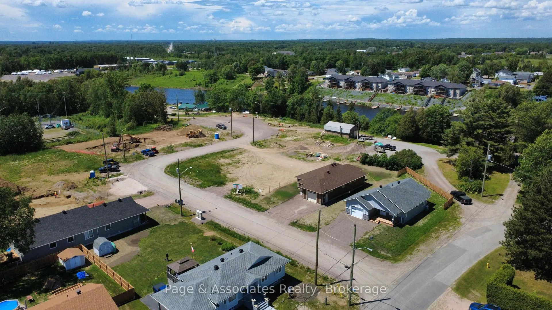 Photo 3 of 3 Moon Court, West Nipissing, Sturgeon Falls — HOMEH