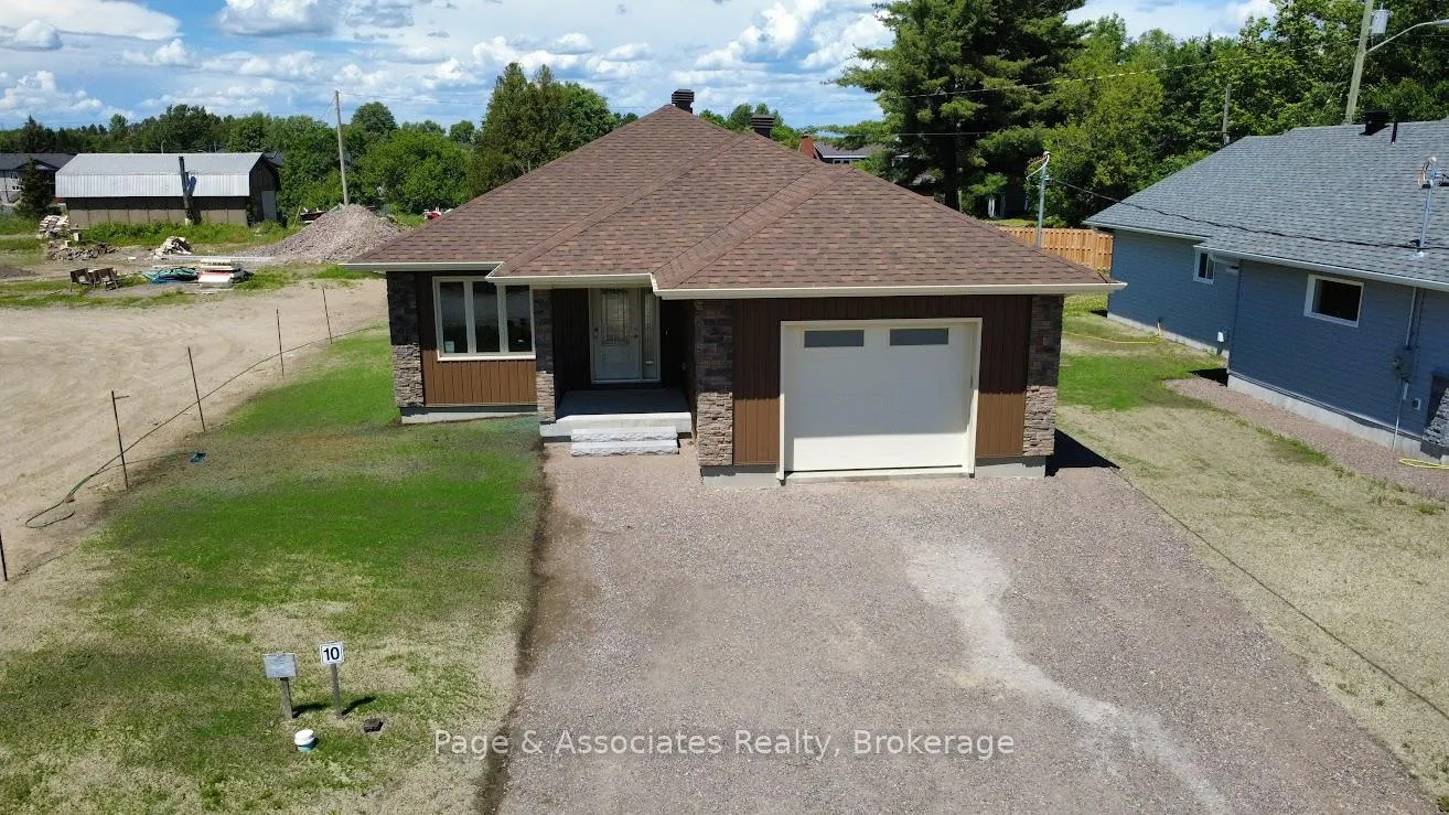 Photo 1 of 3 Moon Court, West Nipissing, Sturgeon Falls — HOMEH