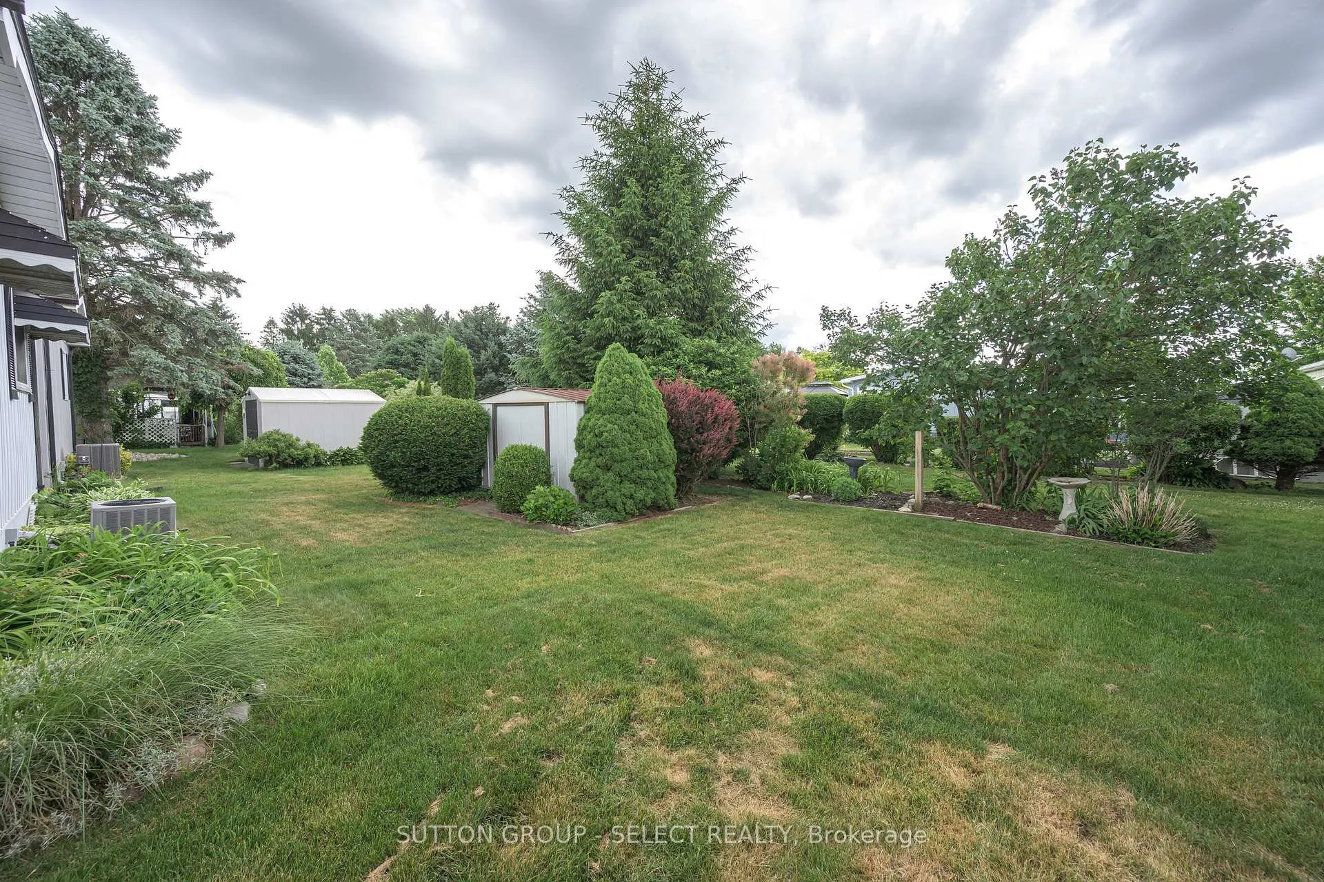 Photo 4 of 32 Miller Street, Strathroy-Caradoc, SE — HOMEH