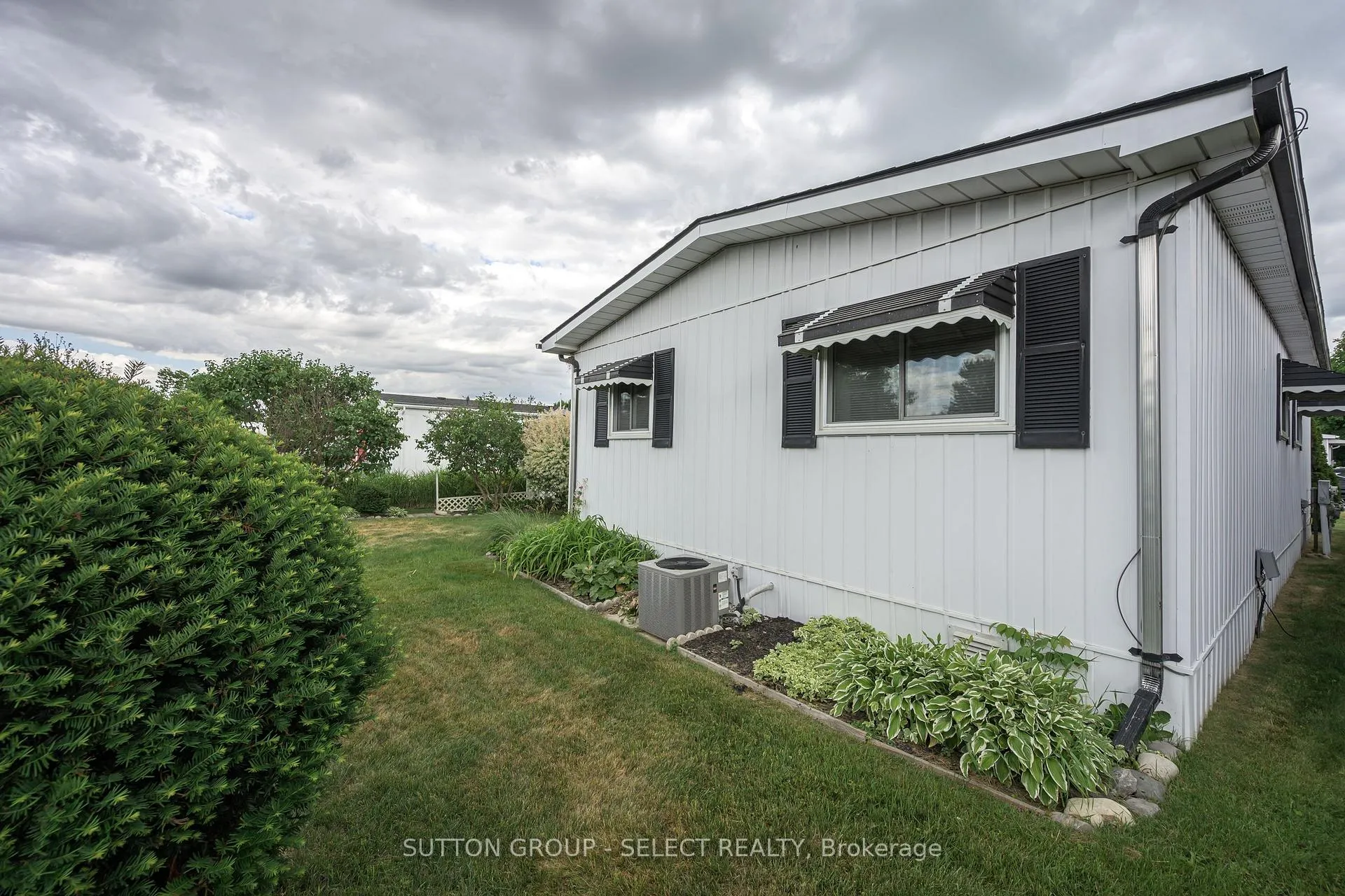 Photo 11 of 32 Miller Street, Strathroy-Caradoc, SE — HOMEH