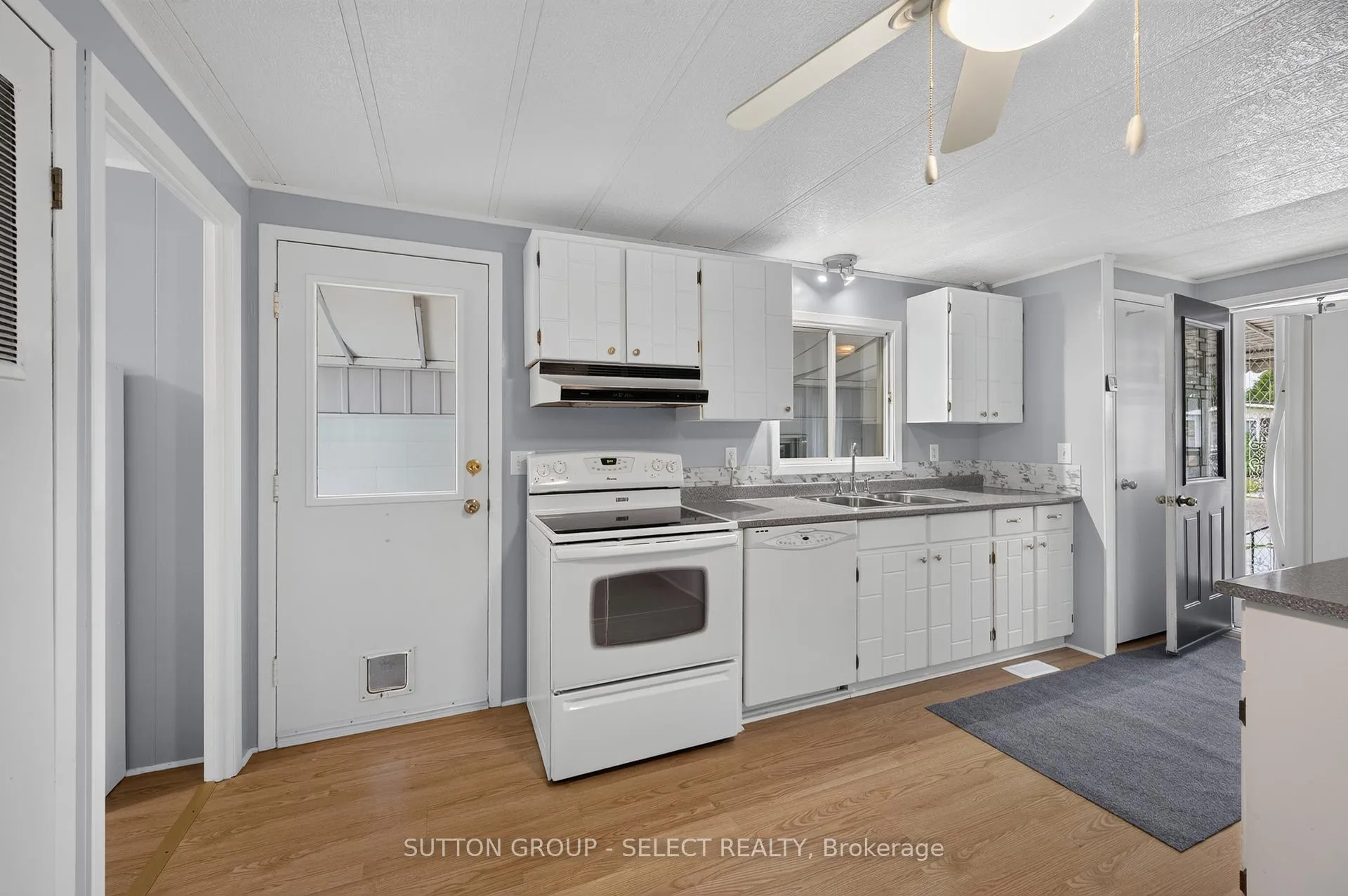Photo 21 of 32 Miller Street, Strathroy-Caradoc, SE — HOMEH