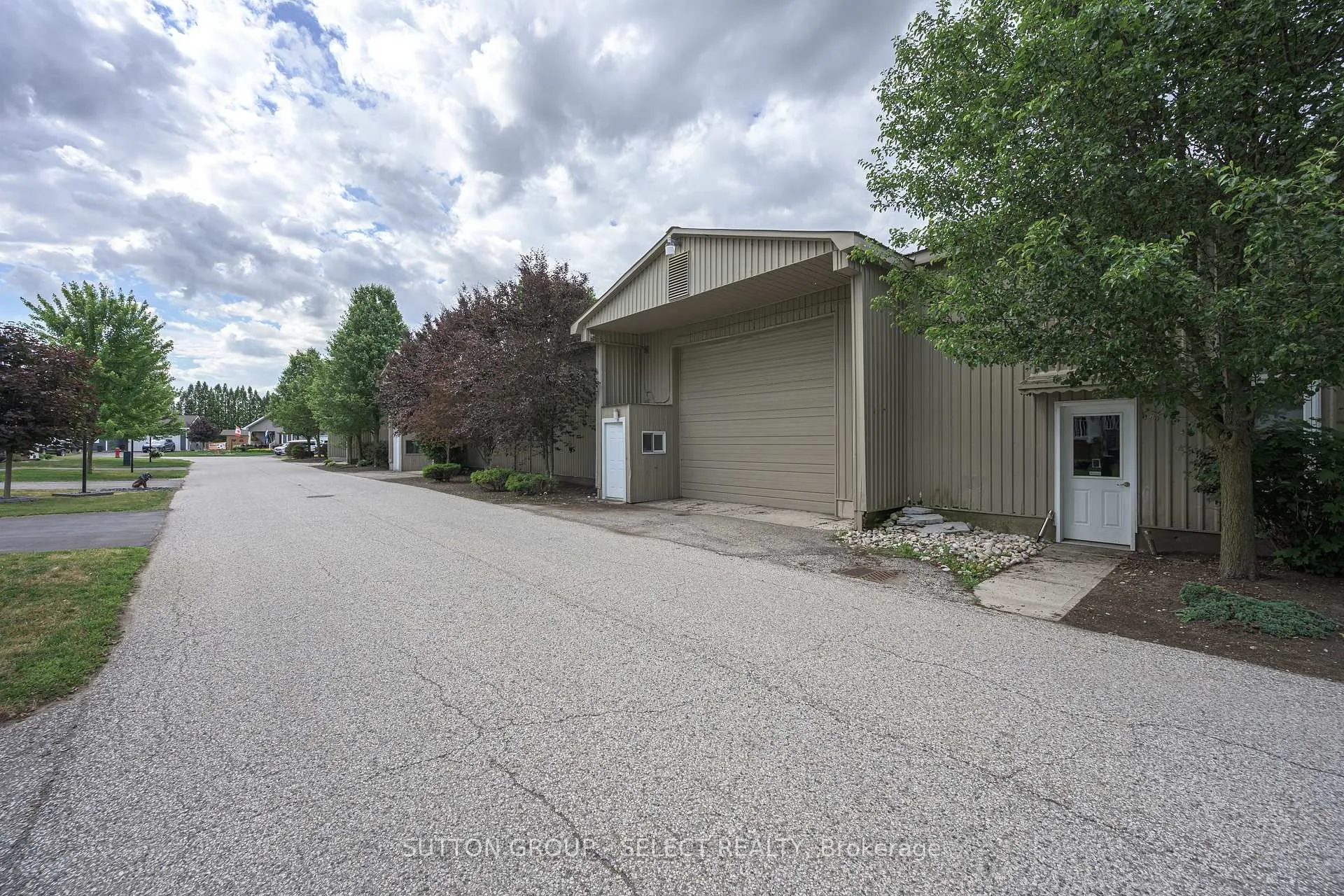 Photo 28 of 32 Miller Street, Strathroy-Caradoc, SE — HOMEH
