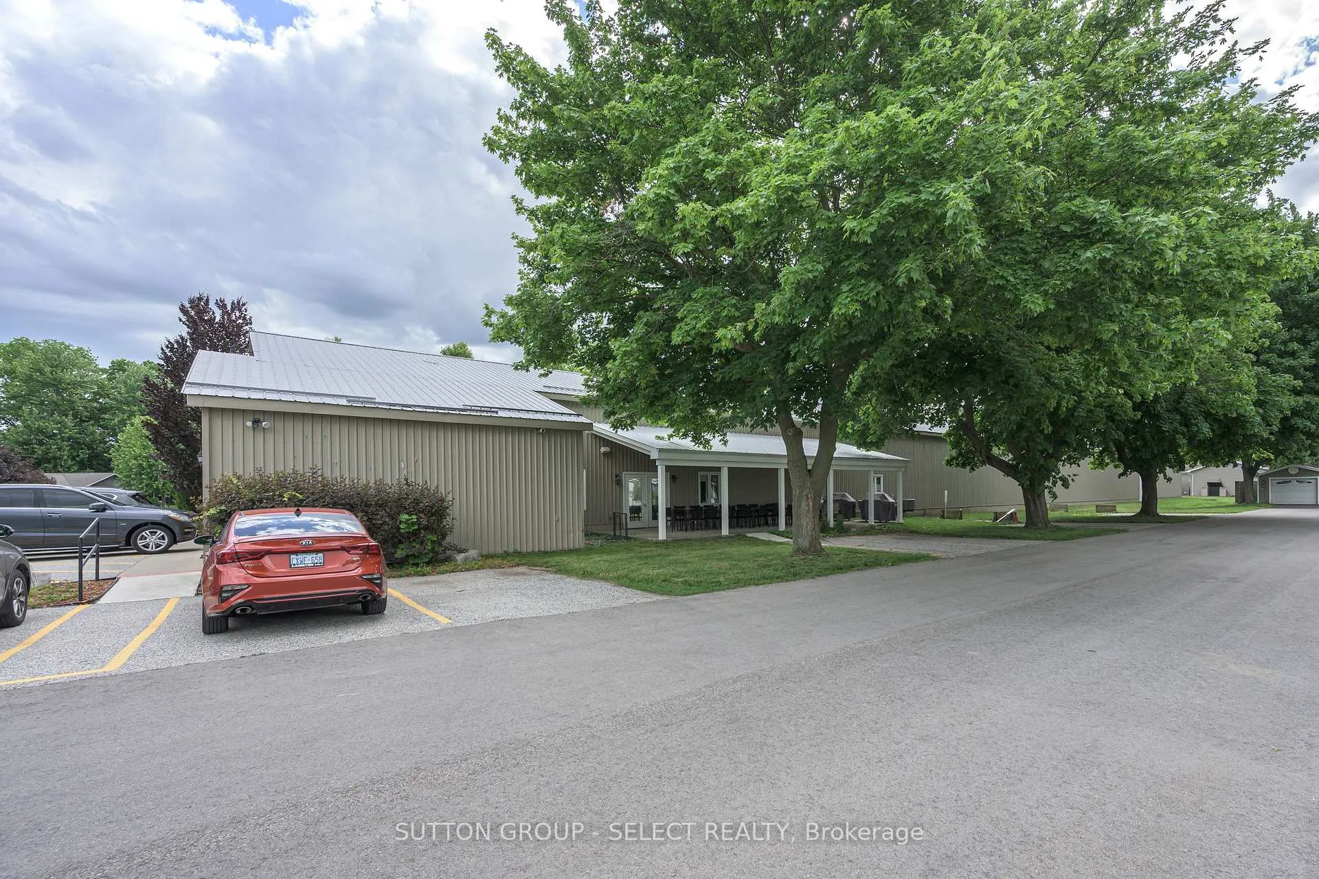 Photo 29 of 32 Miller Street, Strathroy-Caradoc, SE — HOMEH