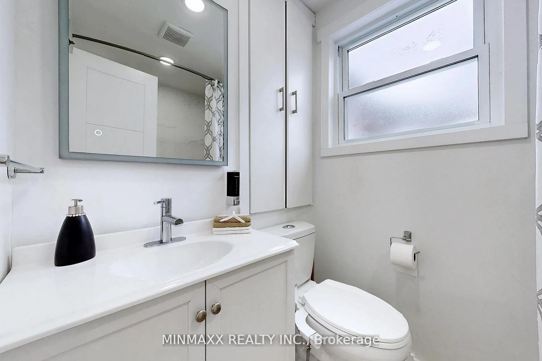 Photo 32 of 127 Poplar Avenue, Halton Hills, Acton — HOMEH