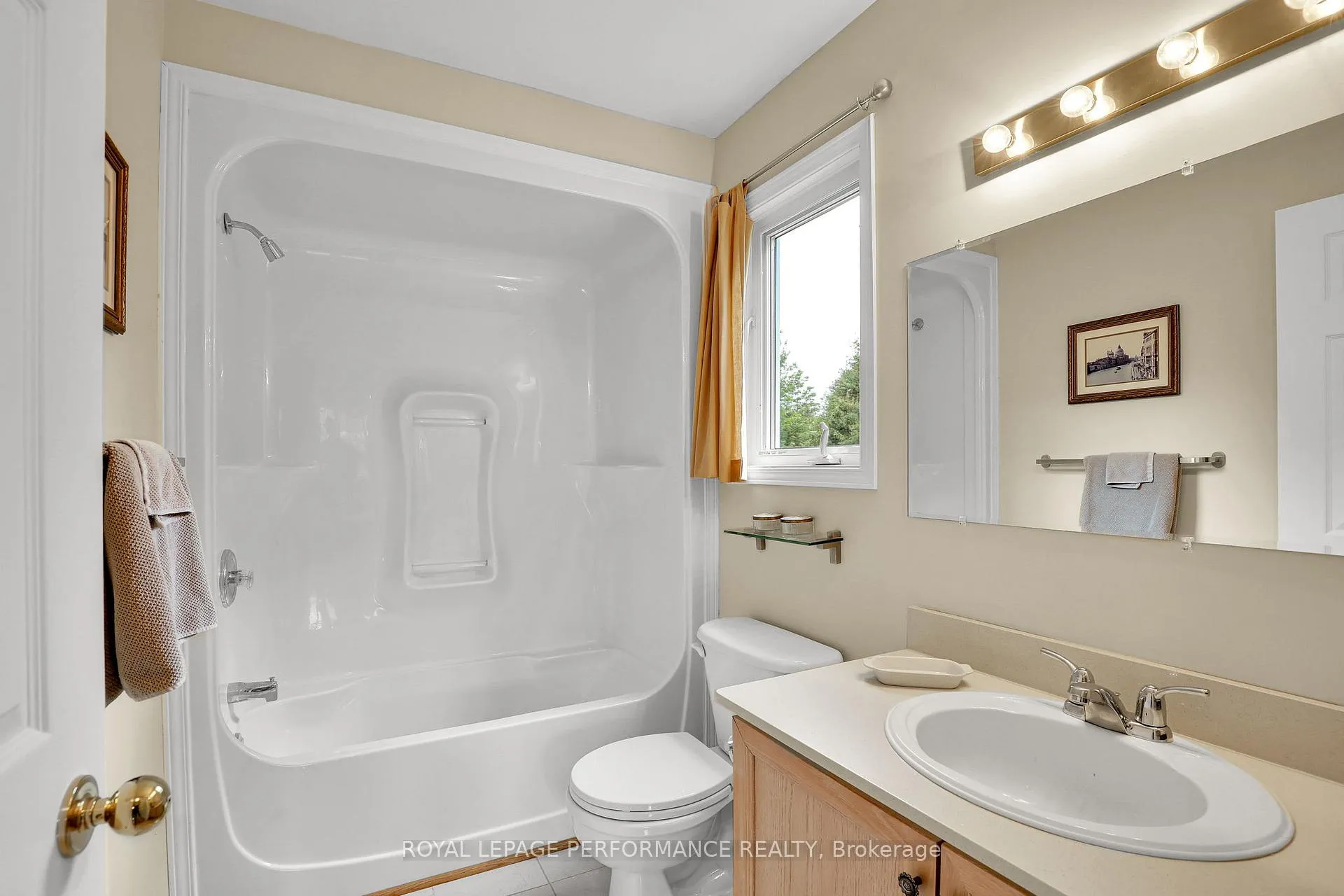 Photo 15 of 6115 Kaycourt Drive, Ottawa, Osgoode Twp South of Reg Rd 6 — HOMEH