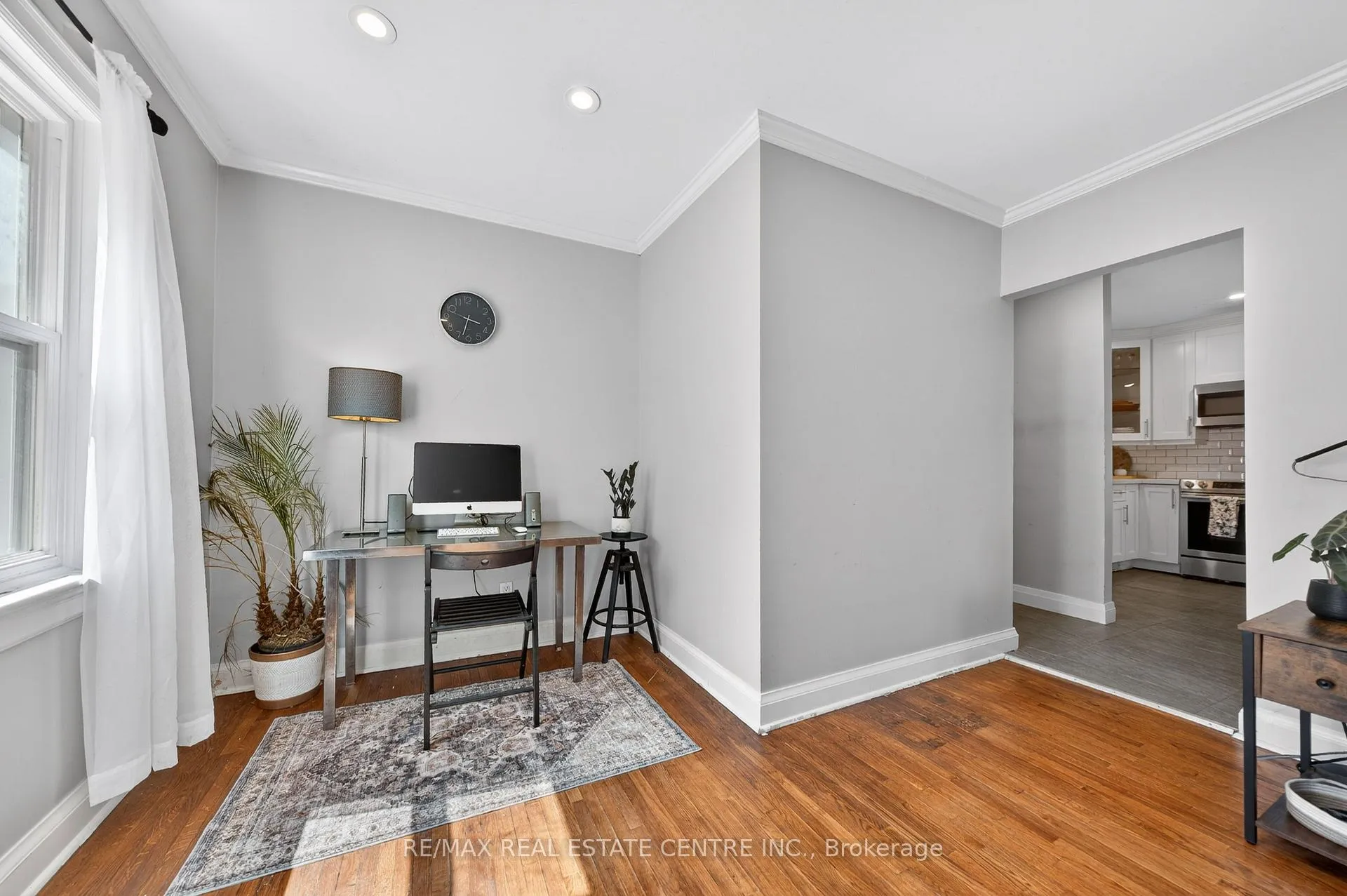 Photo 15 of 154 Bridgeport Road E, Waterloo, Lincoln Heights — HOMEH