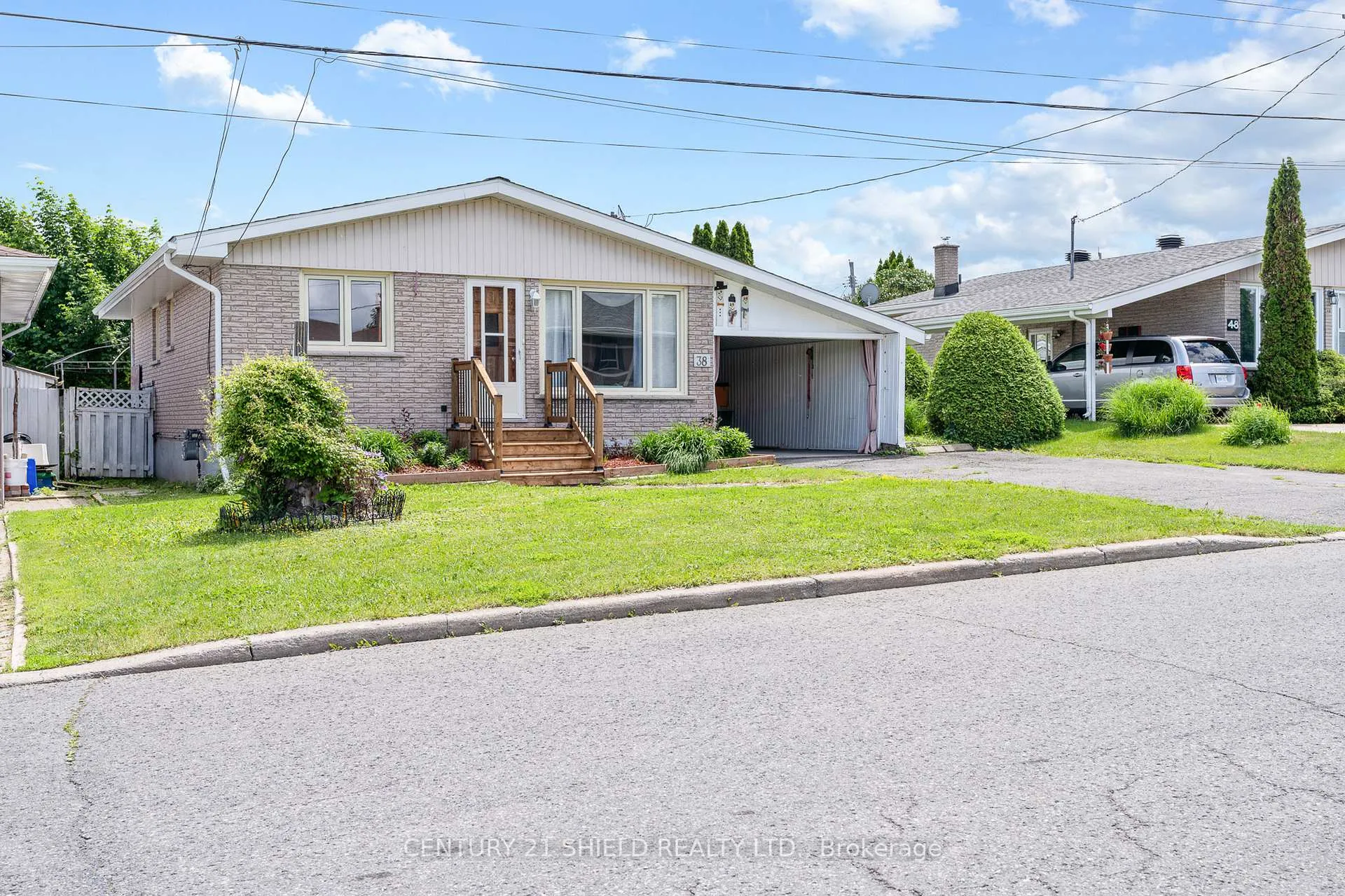 Photo 4 of 38 Clement Street, North Glengarry, Alexandria — HOMEH