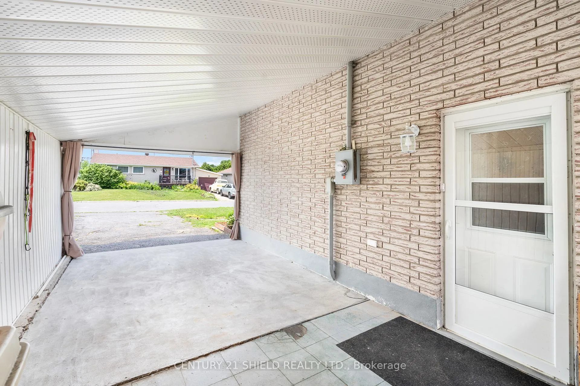 Photo 10 of 38 Clement Street, North Glengarry, Alexandria — HOMEH